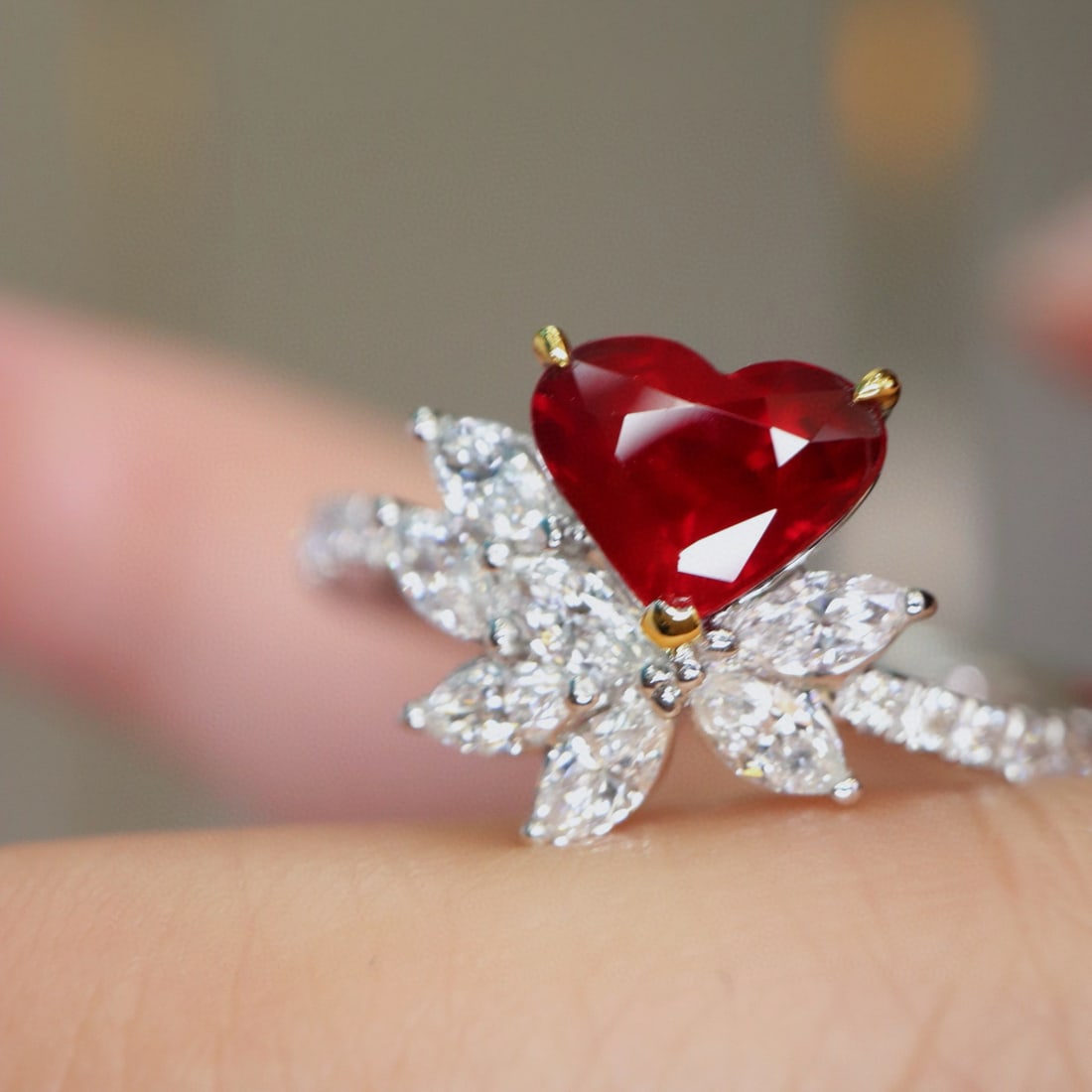 14k Gold 1.61 Ctw Natural Ruby & Diamond Ring: Ref:230989208 // gold content:14k gold // ring size:7. 25us // // main gemstone:ruby // shape:heart // carat weight:1. 06ct // color:red // treatment:natural // cut grade:g // // adjacent gemstone 2