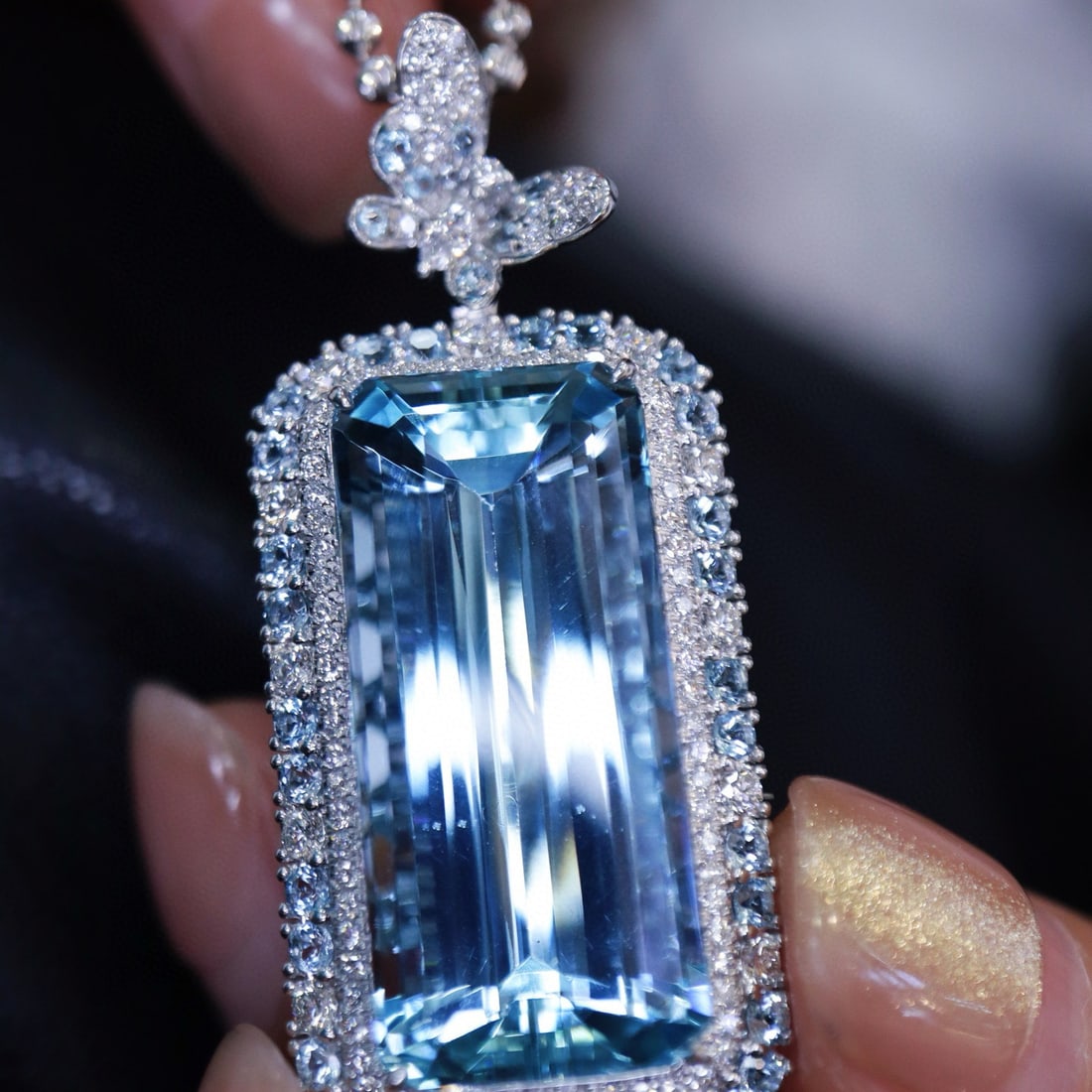 14k Gold 16.89 Ctw Natural Aquamarine & Diamond Pendant( Without Chain ) - 3