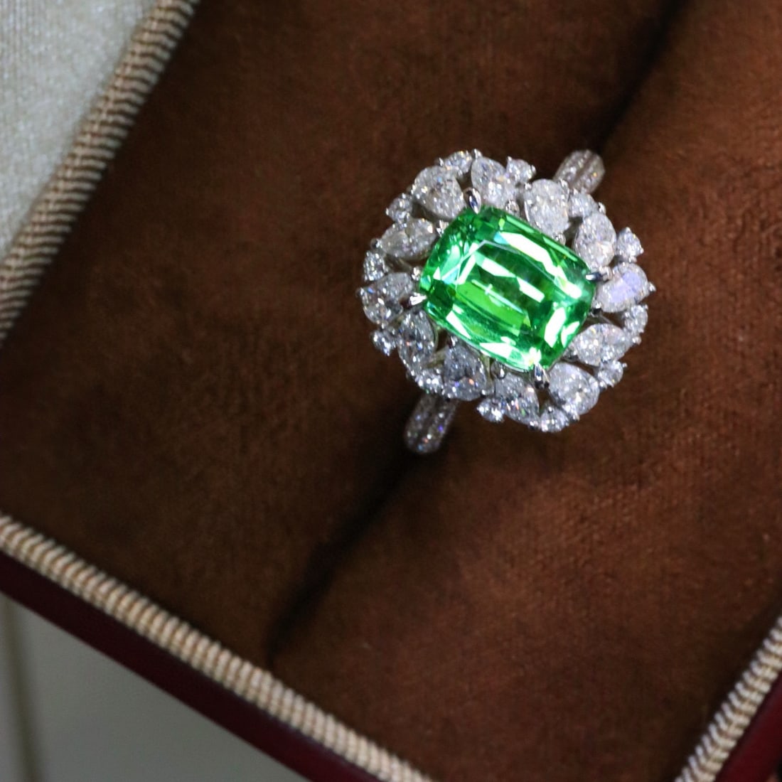 14k Gold 3.26 Ctw Natural Tsavorite & Diamond Ring - 3