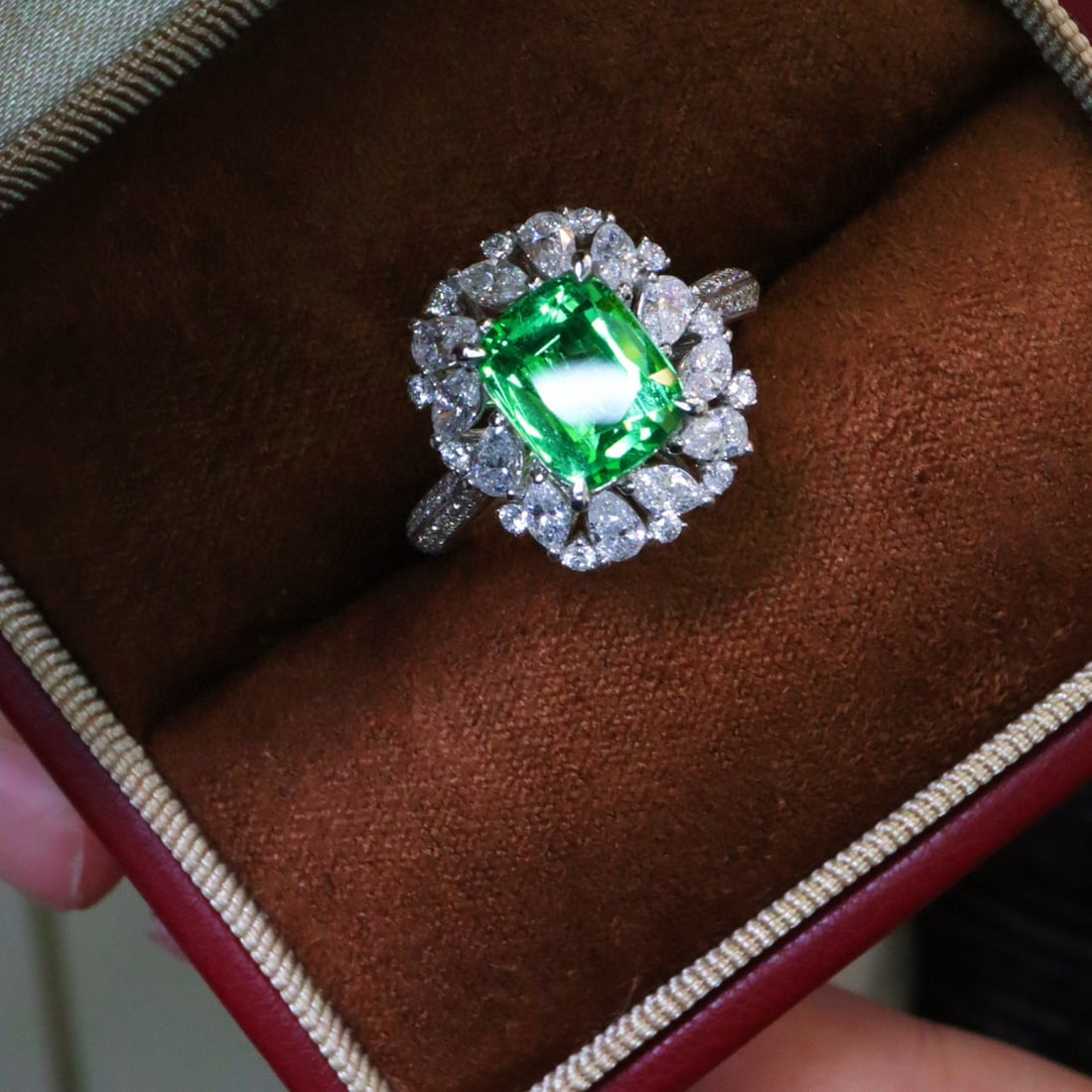 14k Gold 3.26 Ctw Natural Tsavorite & Diamond Ring - 4