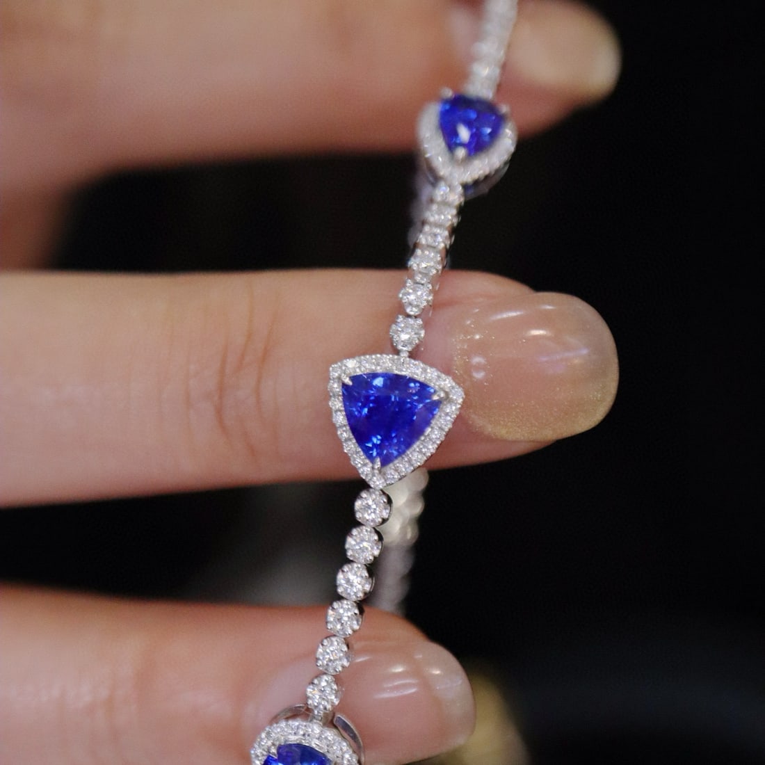 14k Gold 4.69 Ctw Natural Sapphire & Diamond Bracelet - 2