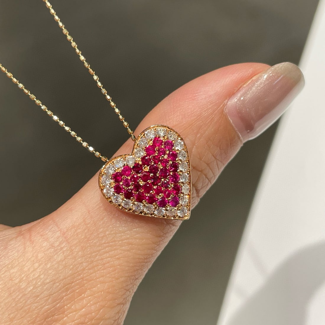 14k Gold 0.65 Ct Natural Ruby & Diamond Pendant( Without Chain ): Ref:230989219 // gold content:14k gold // main gemstone:ruby // shape:round // carat weight:0. 65ct // color:red // treatment:natural // cut grade:g // // adjacent gemstone 2 : diamond // shape:round 
