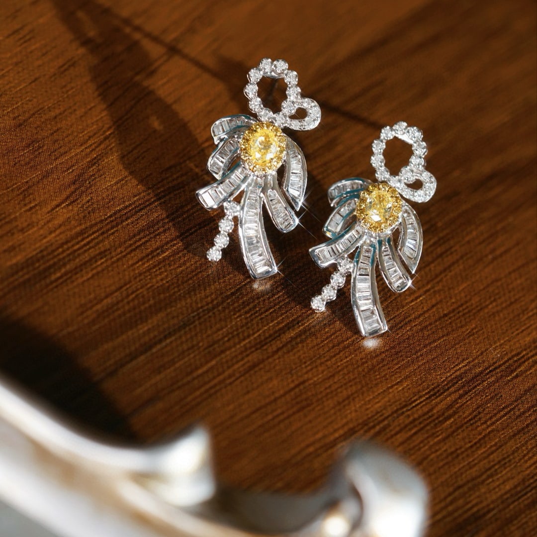 14k Gold 0.90 Ctw Natural Yellow Diamond & Diamond Earrings - 4