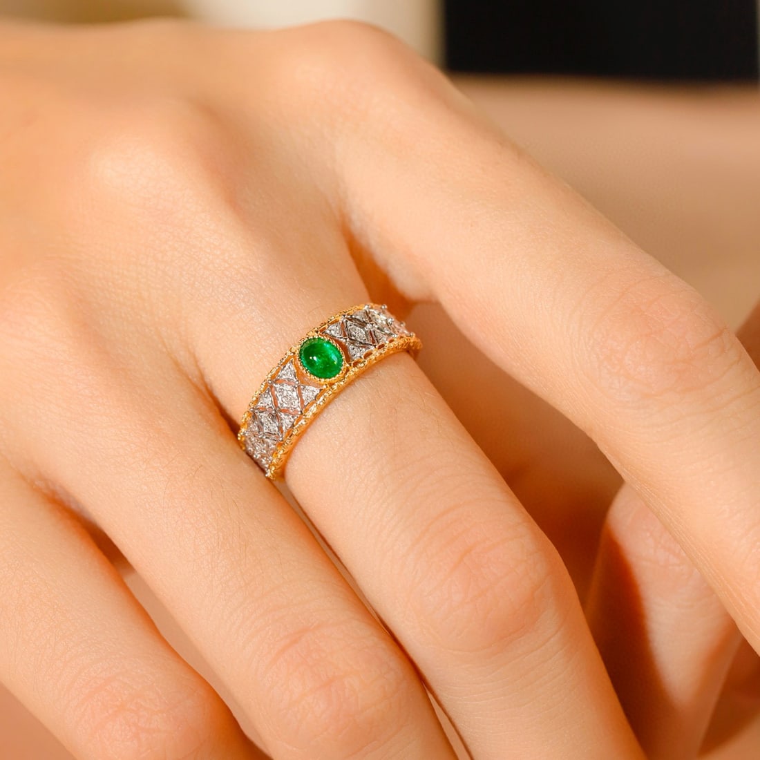14k Gold 0.33 Ctw Natural Emerald & Diamond Ring - 5