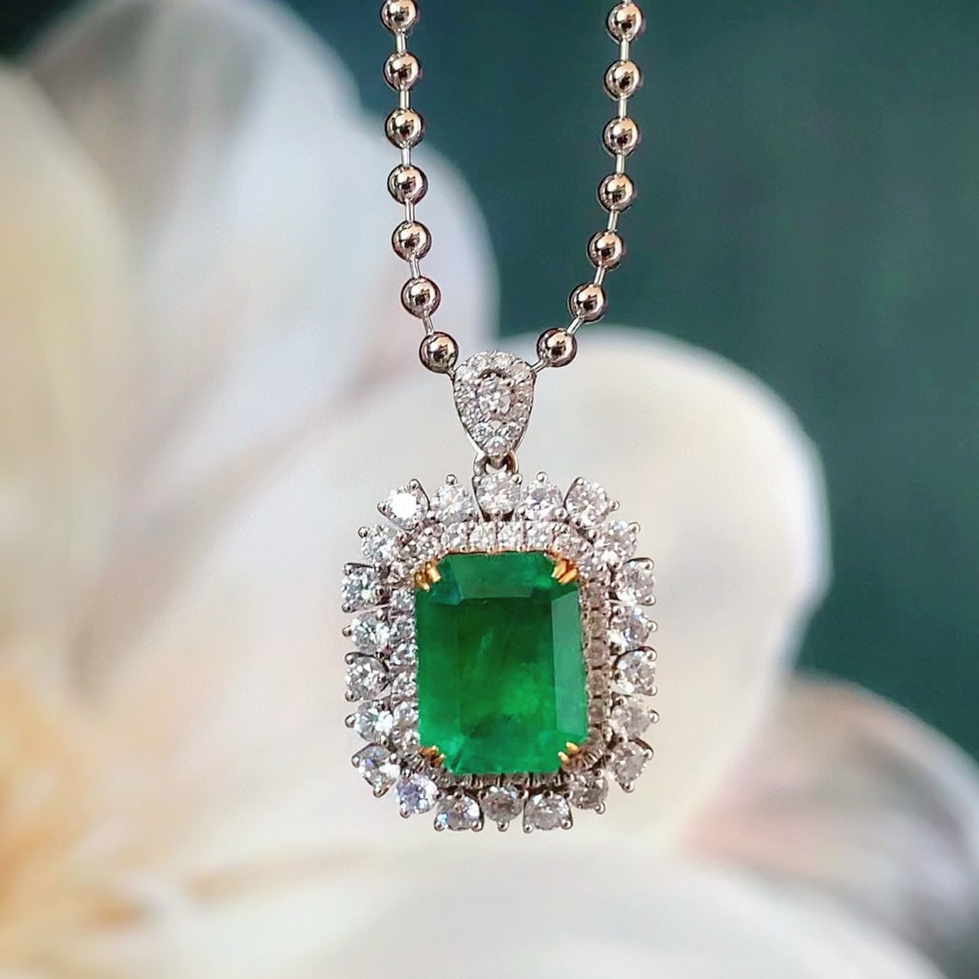 14k Gold 3.55 Ct Natural Emerald & Diamond Pendant( Without Chain ) - 2