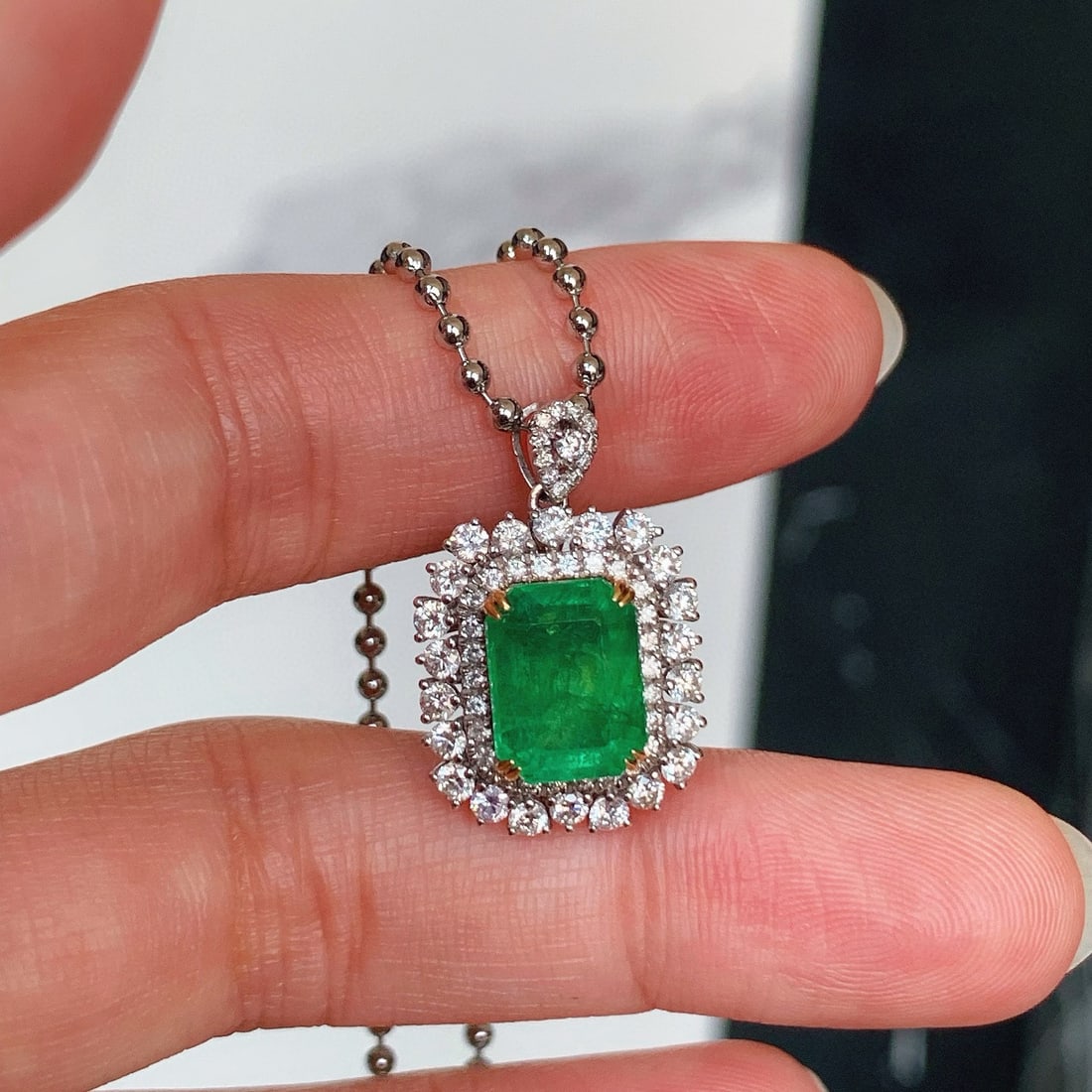 14k Gold 3.55 Ct Natural Emerald & Diamond Pendant( Without Chain ) - 4