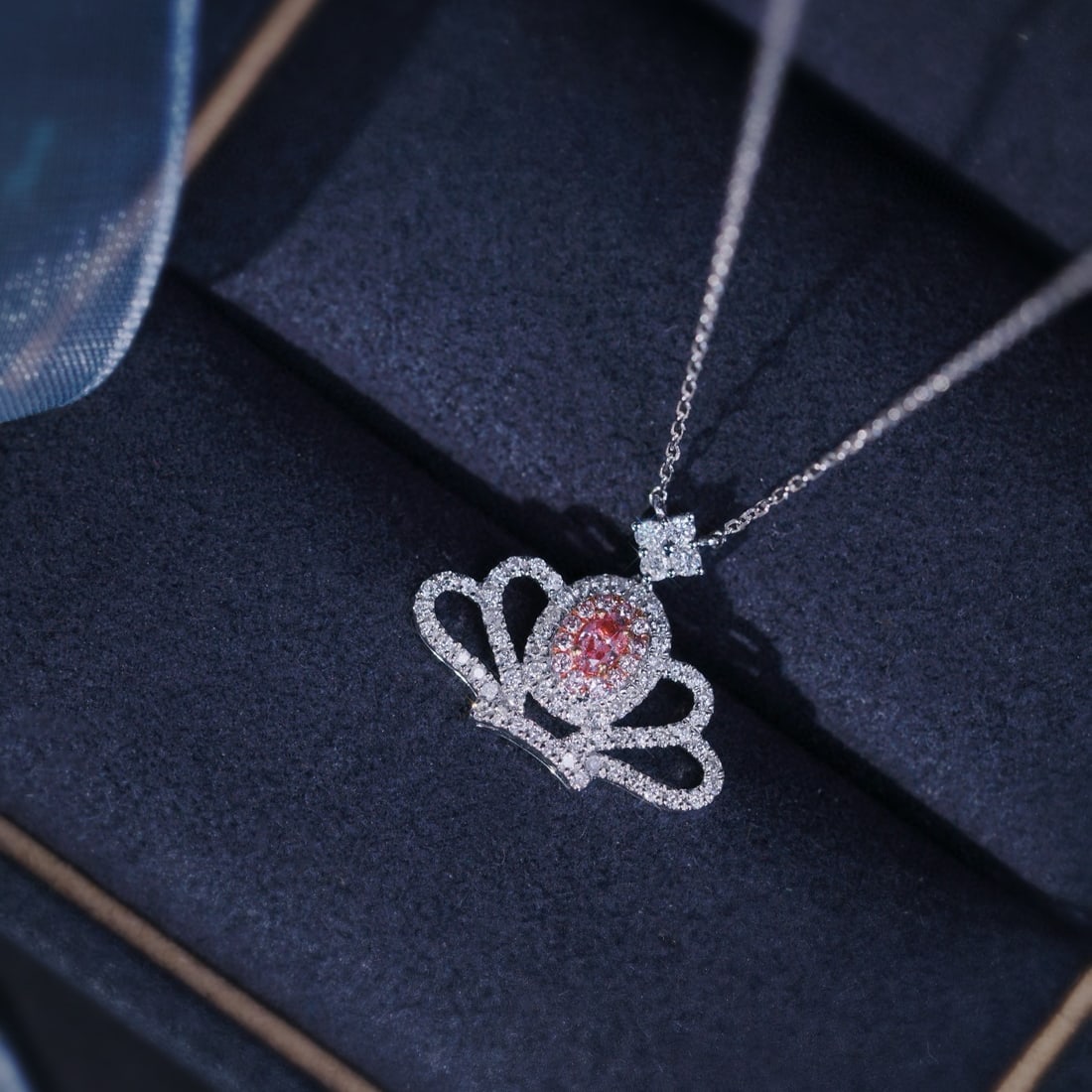 14k Gold 0.5 Ctw Natural Pink Diamond & Diamond Pendant( Without Chain ): Ref:230989241 // gold content:14k gold // main gemstone:pink diamond // shape:oval // carat weight:0. 1ct // color:pink // treatment:natural // cut grade:g // // adjacent gemstone 2 : diamond //