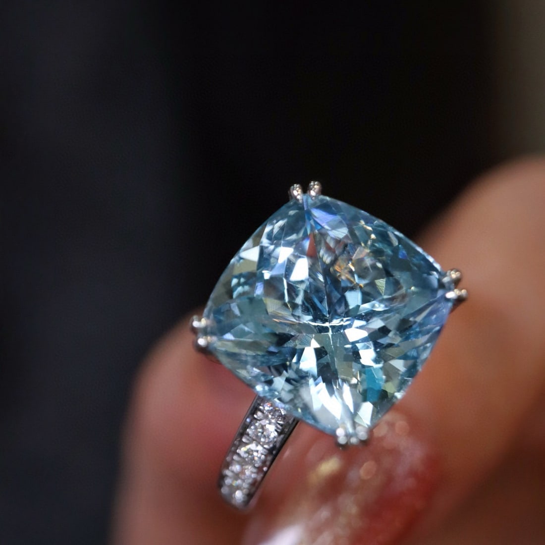 14k Gold 5.76 Ctw Natural Aquamarine & Diamond Ring - 3