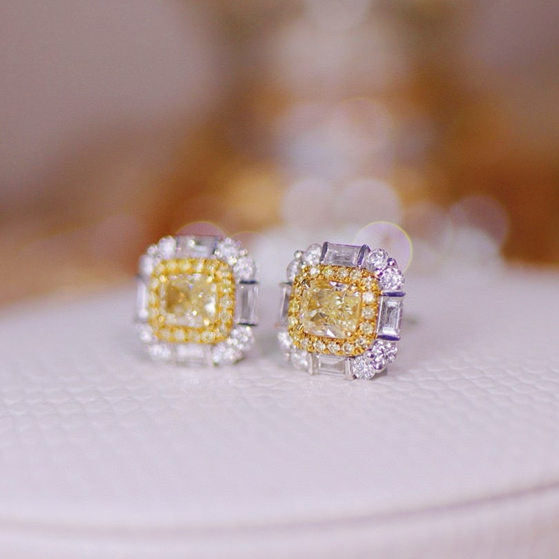 14k Gold 1.95 Ctw Natural Yellow Diamond & Diamond Earrings: Ref:230989252 // gold content:14k gold // main gemstone:yellow diamond // shape:cushion // carat weight:1. 01ct // color:yellow // treatment:natural // cut grade:g // // adjacent gemstone 2 : diamond 