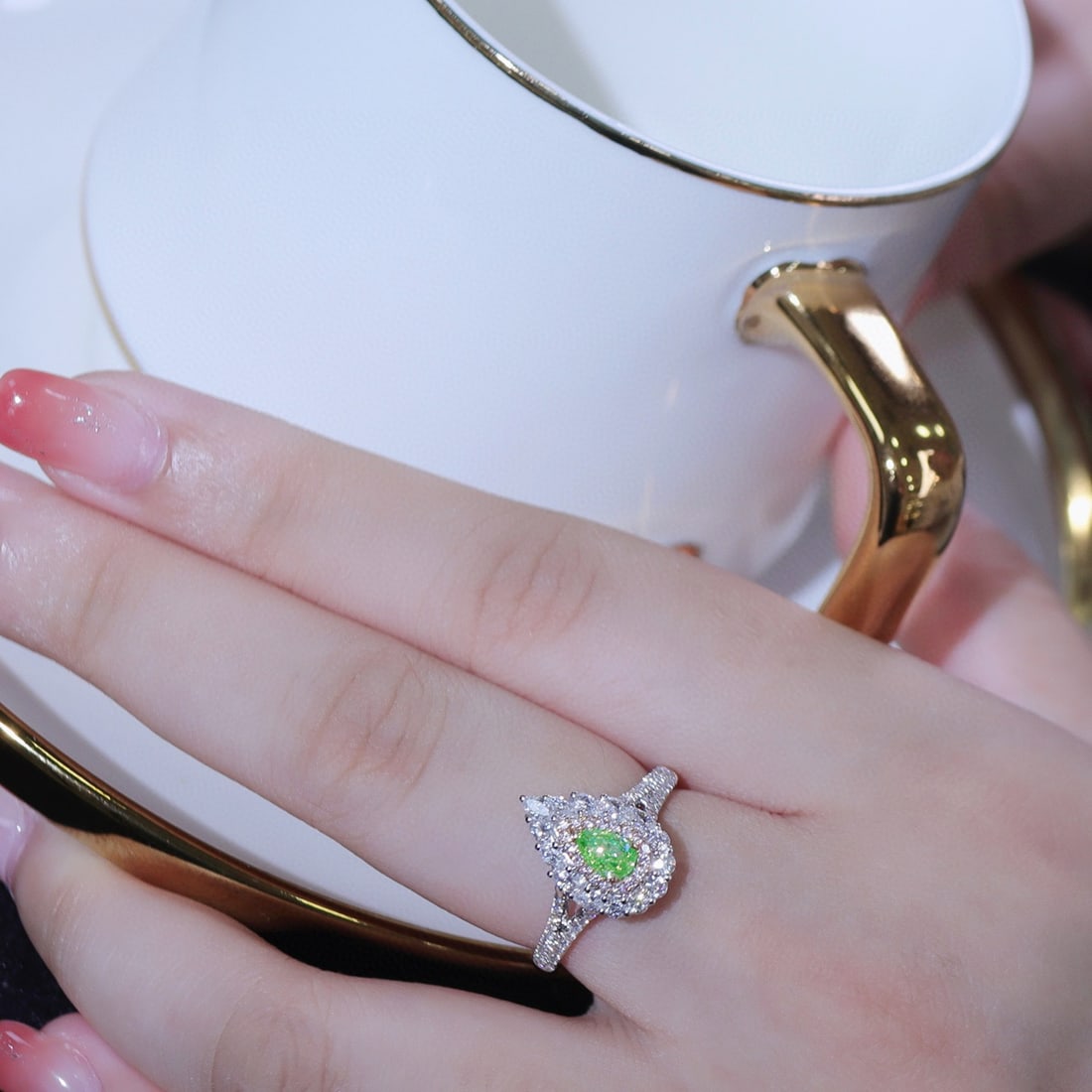 14k Gold 1.06 Ctw Natural Green Diamond & Diamond Ring - 6