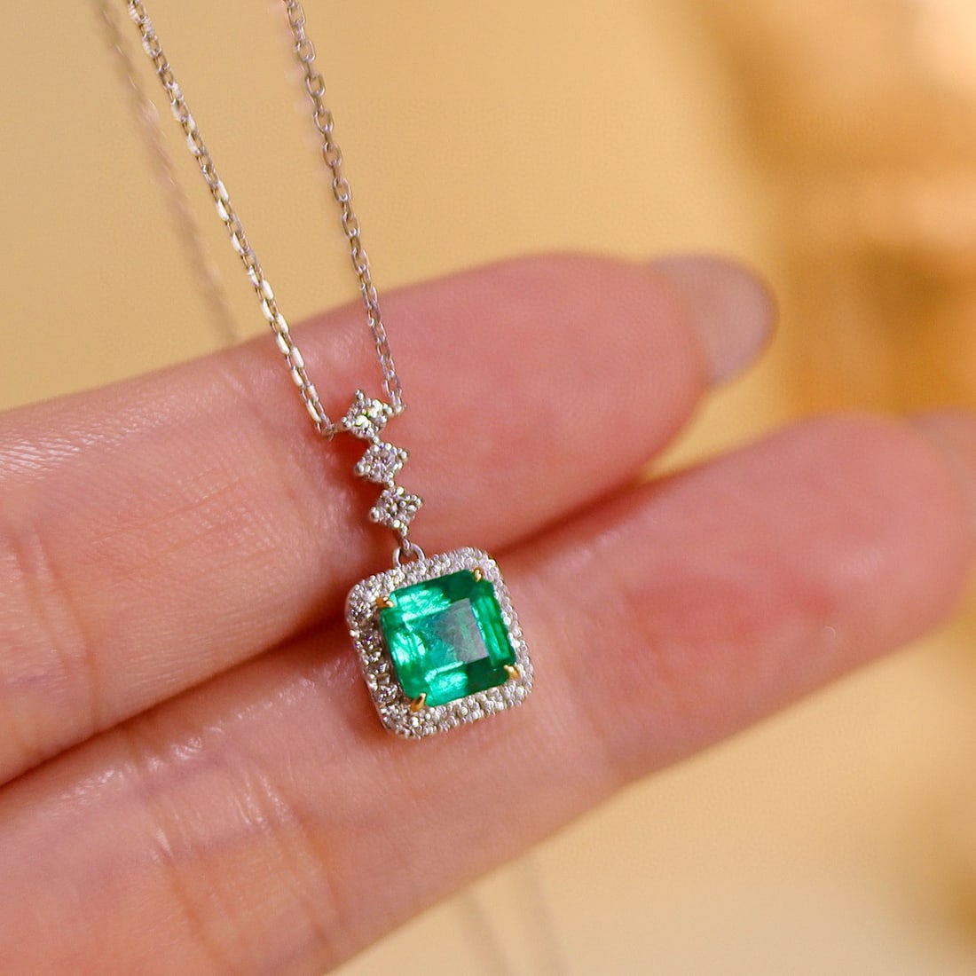 14k Gold 1.18 Ctw Natural Emerald & Diamond Pendant( Without Chain ) - 4