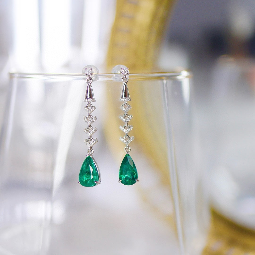 14k Gold 3.12 Ctw Natural Emerald & Diamond Earrings - 2