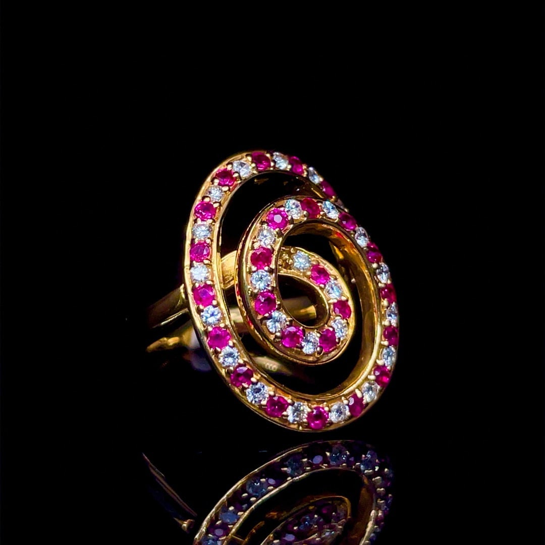 14k Gold 0.95 Ctw Natural Ruby & Diamond Ring - 3