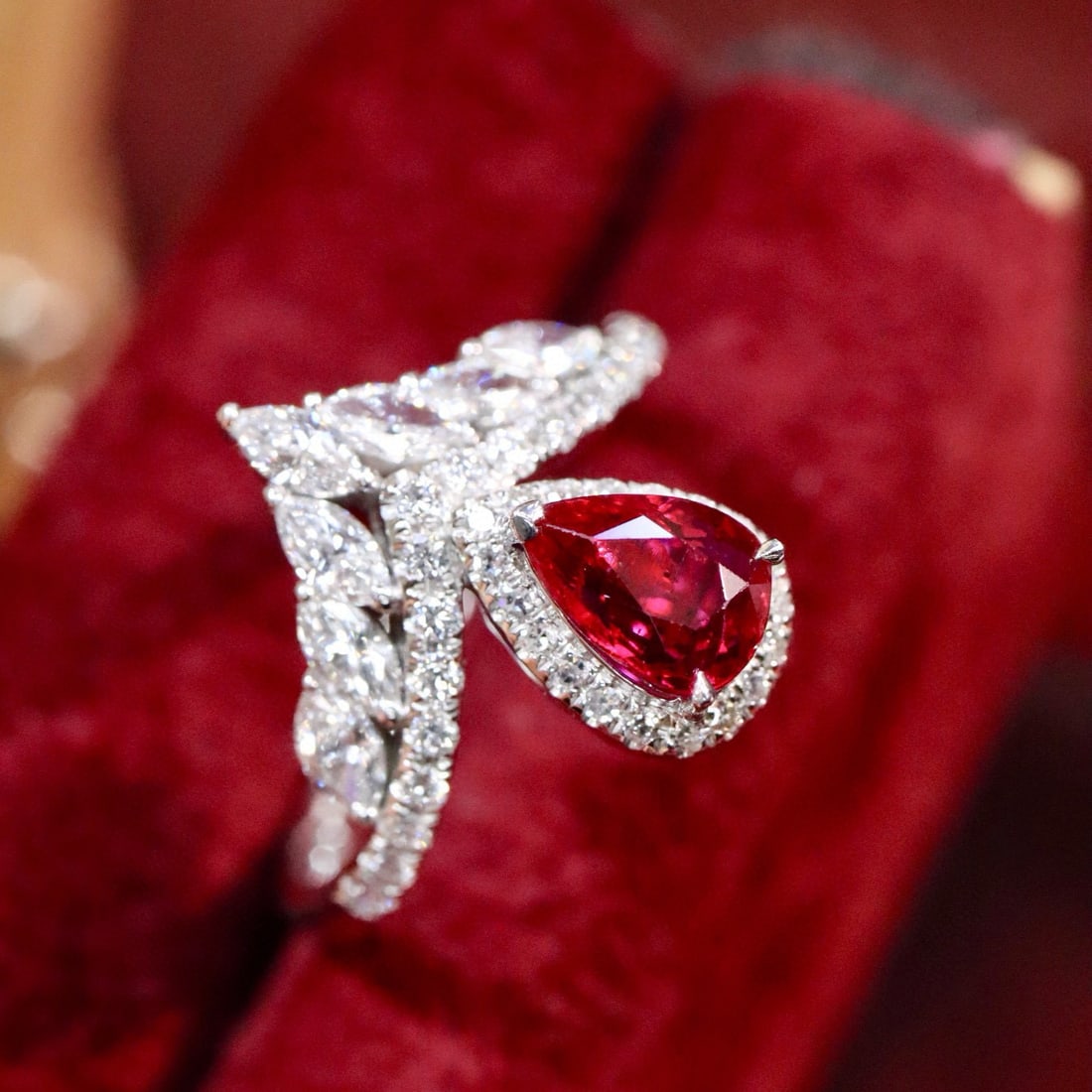 14k Gold 1.26 Ctw Natural Ruby & Diamond Ring - 4