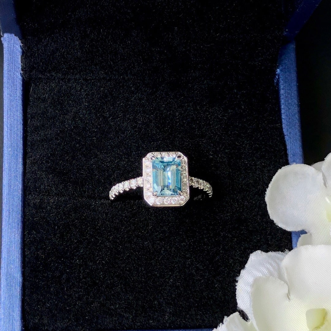 14k Gold 1.32 Ctw Natural Aquamarine & Diamond Ring - 2