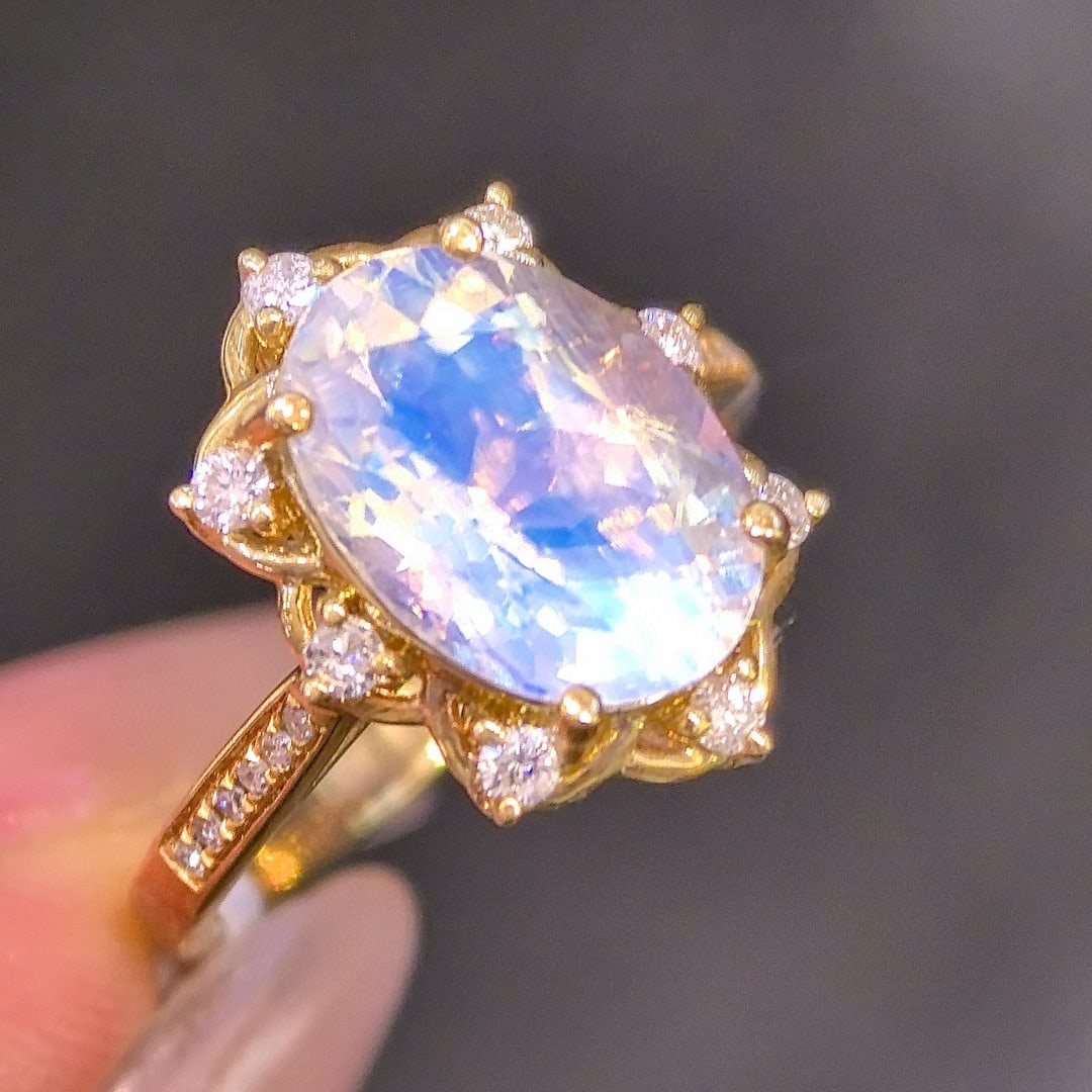 14k Gold 3.23 Ctw Natural Moonstone & Diamond Ring - 2
