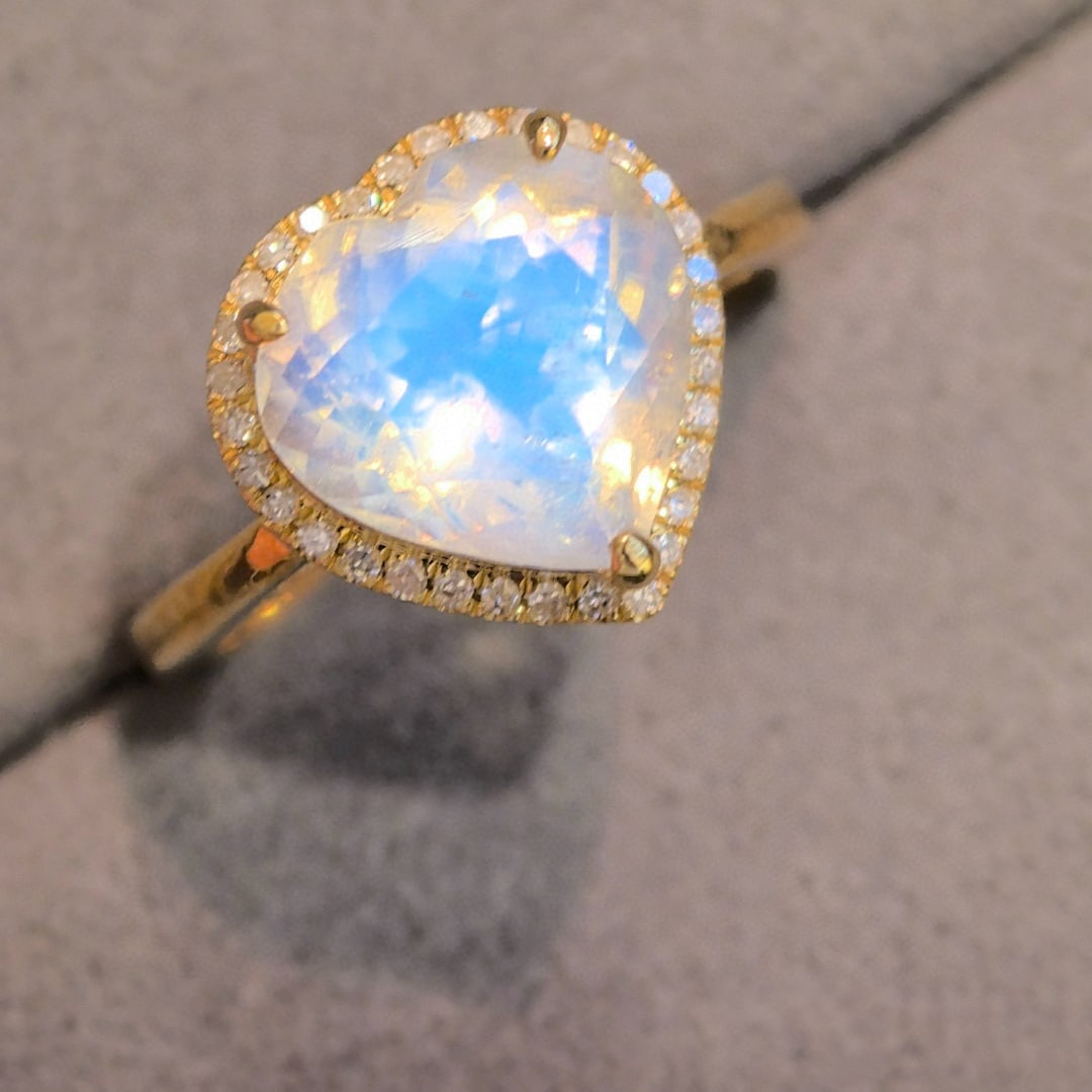 14k Gold 3.56 Ctw Natural Moonstone & Diamond Ring - 3