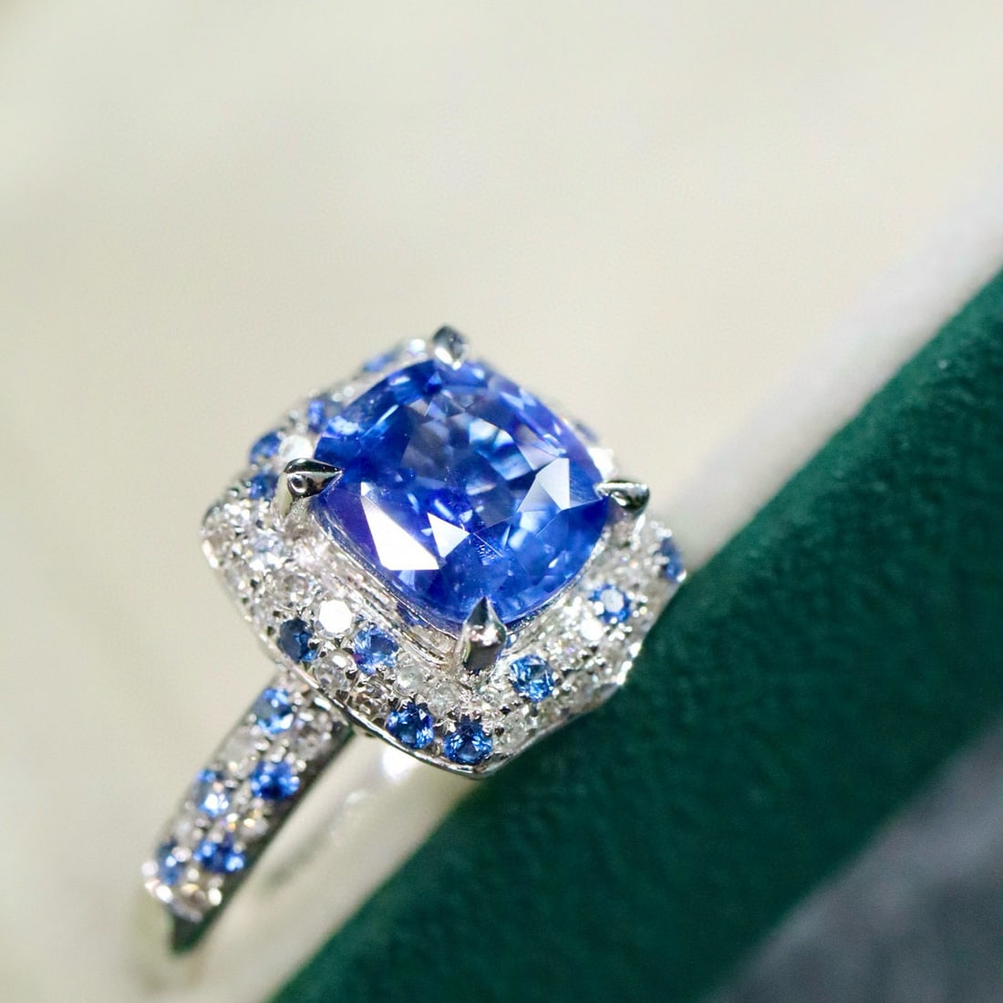14k Gold 1.79 Ctw Natural Sapphire & Diamond Ring - 6