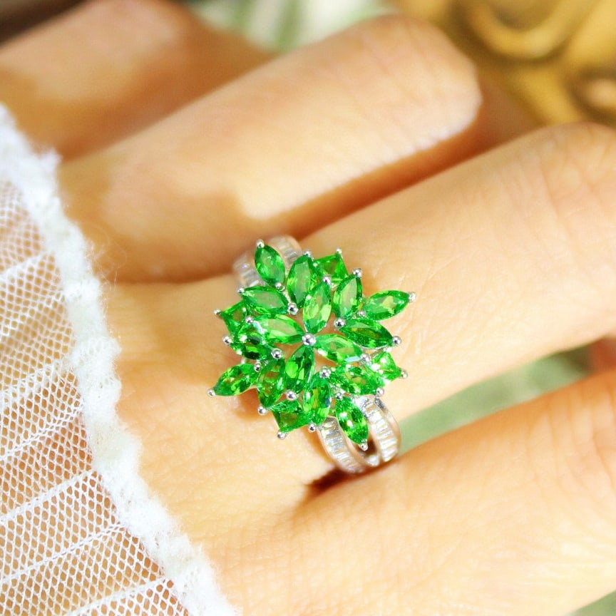 14k Gold 2 Ct Natural Tsavorite & Diamond Ring - 2