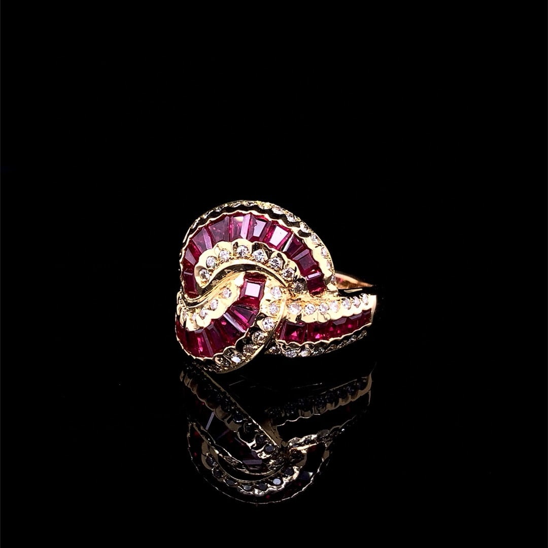 14k Gold 9.65 Ctw Natural Ruby & Diamond Ring - 2