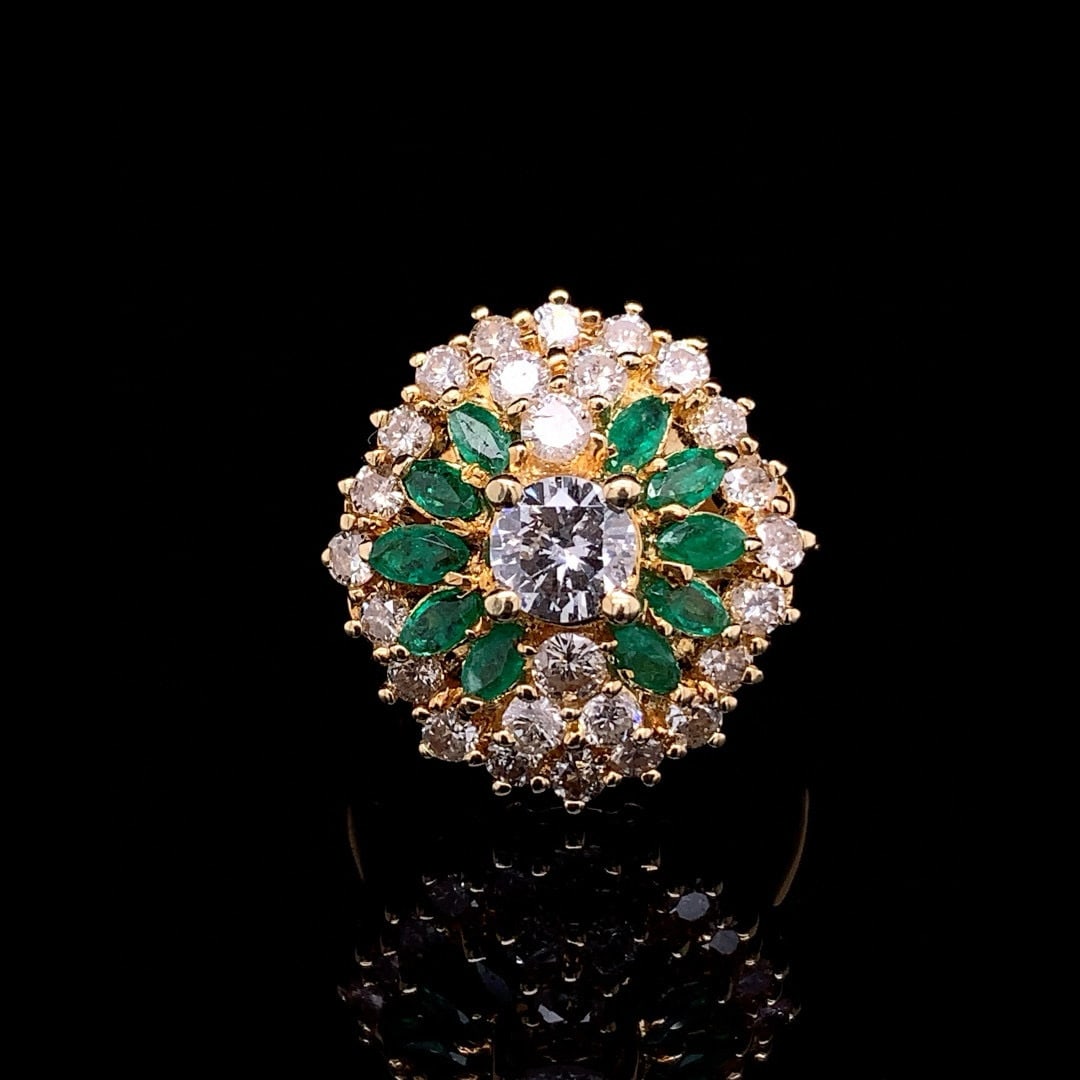14k Gold 2.51 Ctw Vivid Green Natural Emerald & Diamond Ring: Ref:230990072 // gold content:14k gold // ring size:7. 25us // // main gemstone:emerald // shape:marquise // carat weight:0. 63ct // color:vivid green // treatment:natural // // adjacent gemstone 2 : 