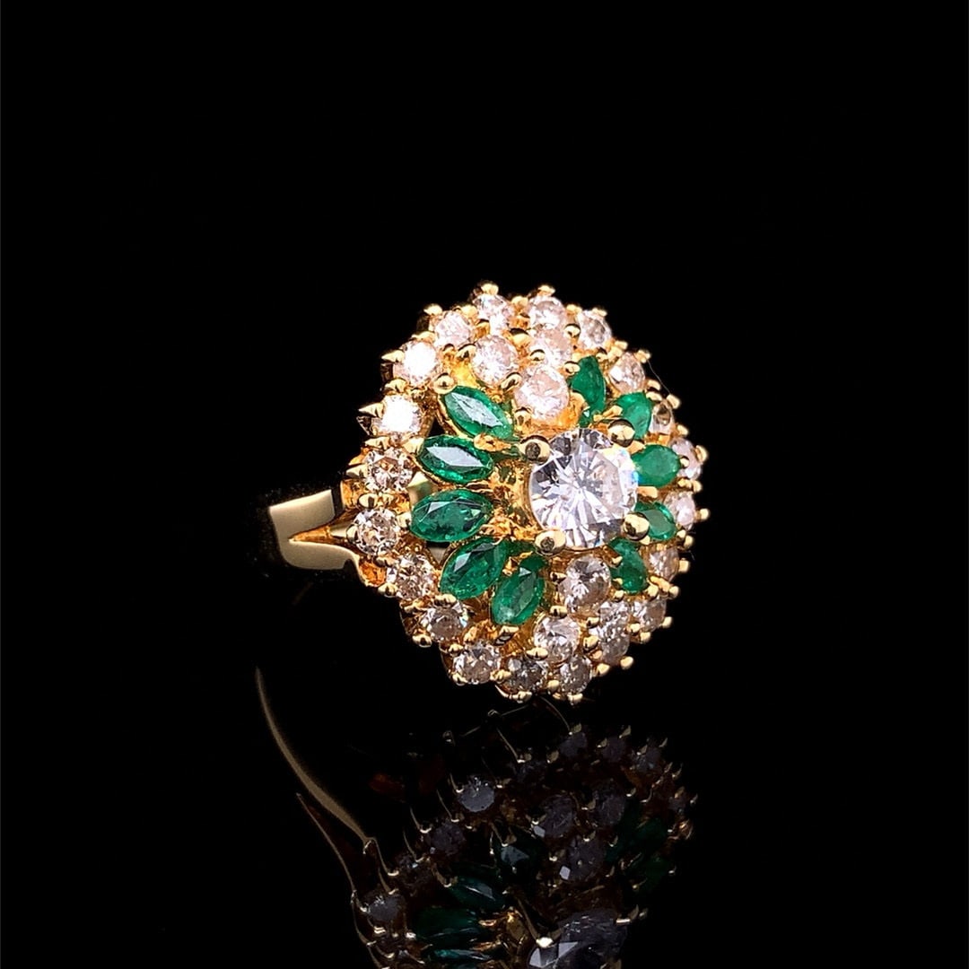 14k Gold 2.51 Ctw Vivid Green Natural Emerald & Diamond Ring - 3