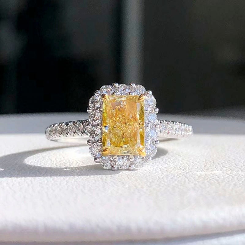 14k Gold 1.43 Ctw Natural Yellow Diamond & Diamond Ring: Ref:230990087 // gold content:14k gold // ring size:7. 25us // // main gemstone:yellow diamond // shape:radiant // carat weight:1. 00ct // color:yellow // treatment:natural // // adjacent gemstone 2 :