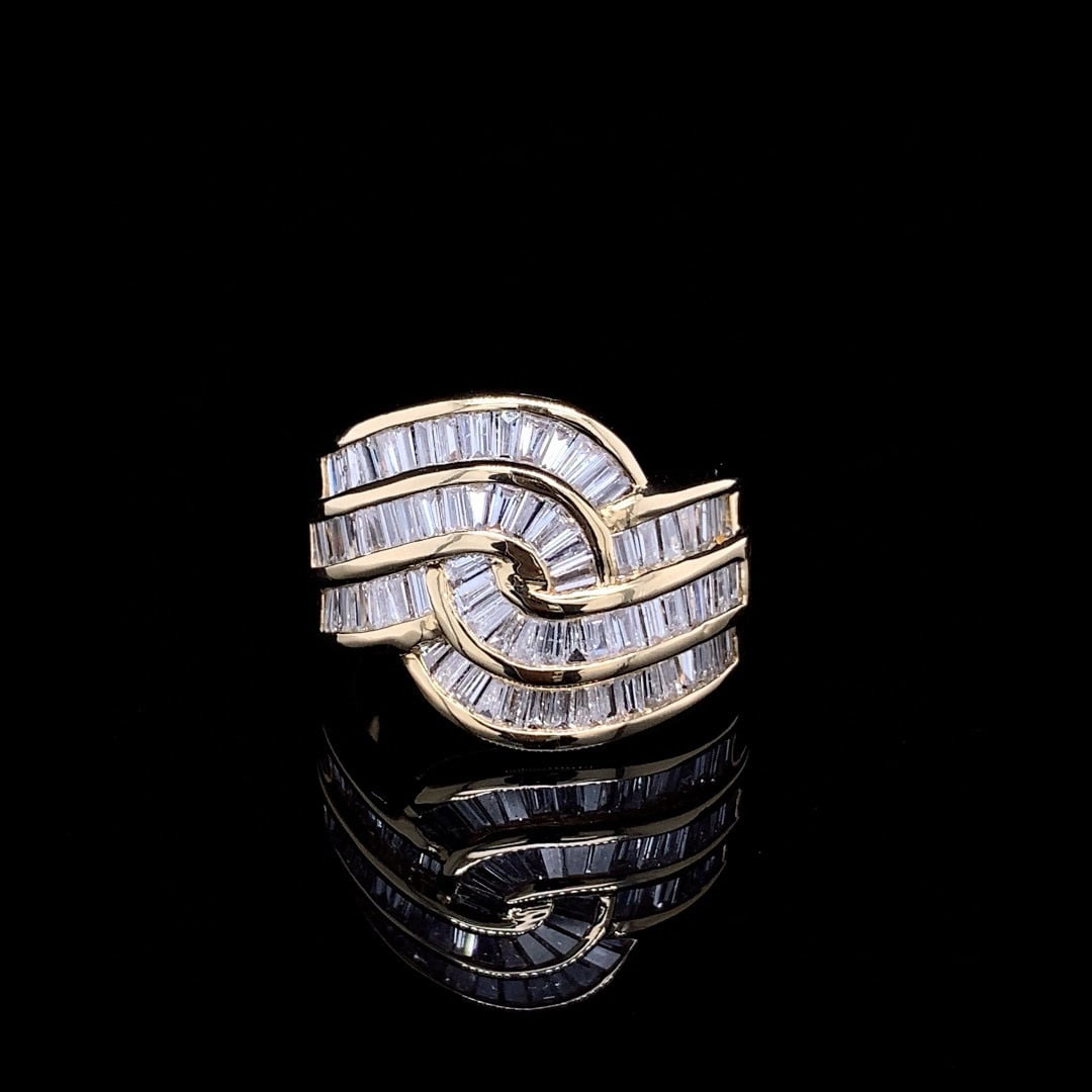 14k Gold 1.76 Ct Natural H Diamond Ring: Ref:230990090 // gold content:14k gold // ring size:7. 25us // // main gemstone:diamond // shape:baguette // carat weight:1. 76ct // clarity grade:vs-si // color:h // treatment:natural // Low