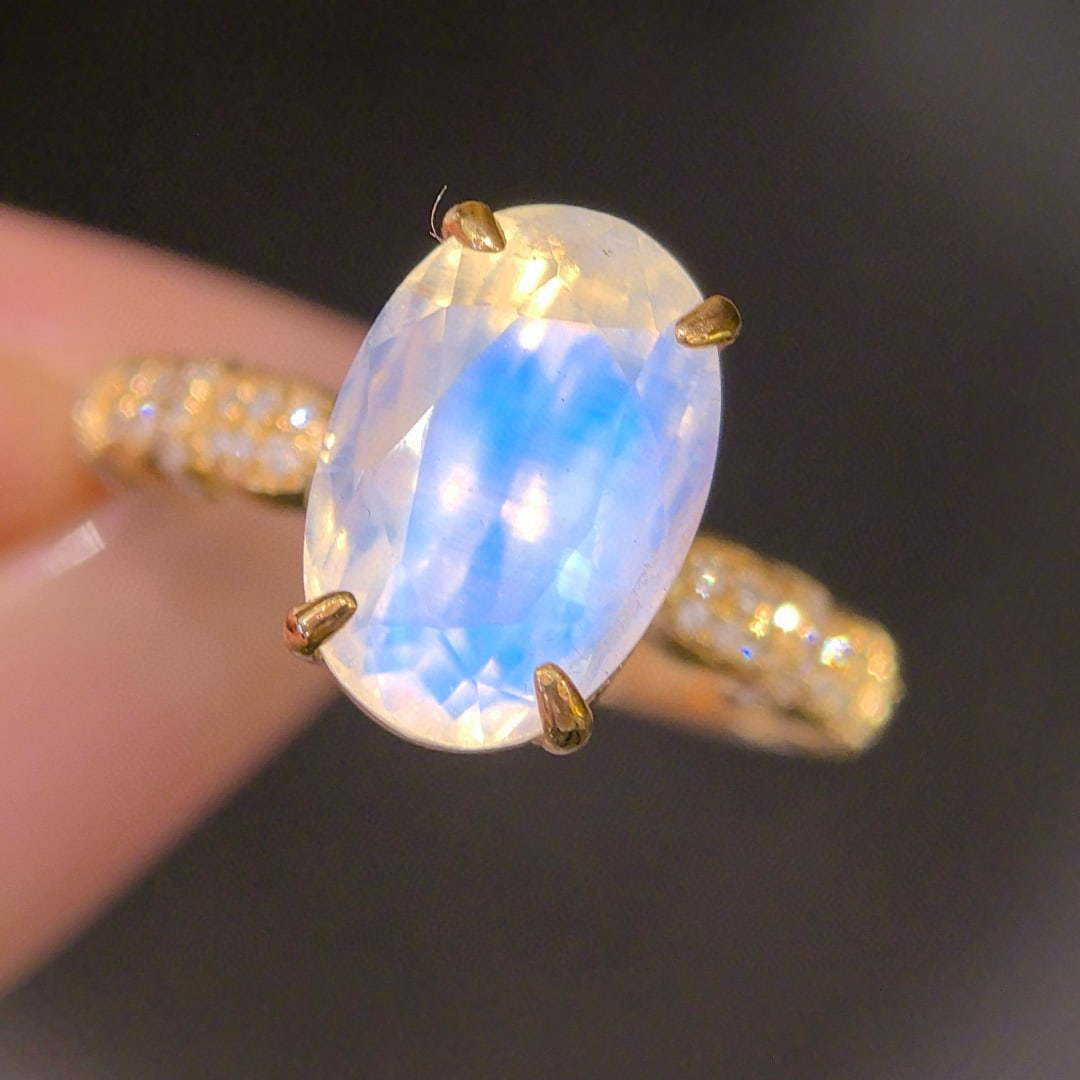 14k Gold 4.91 Ctw Natural Moonstone & Diamond Ring - 5