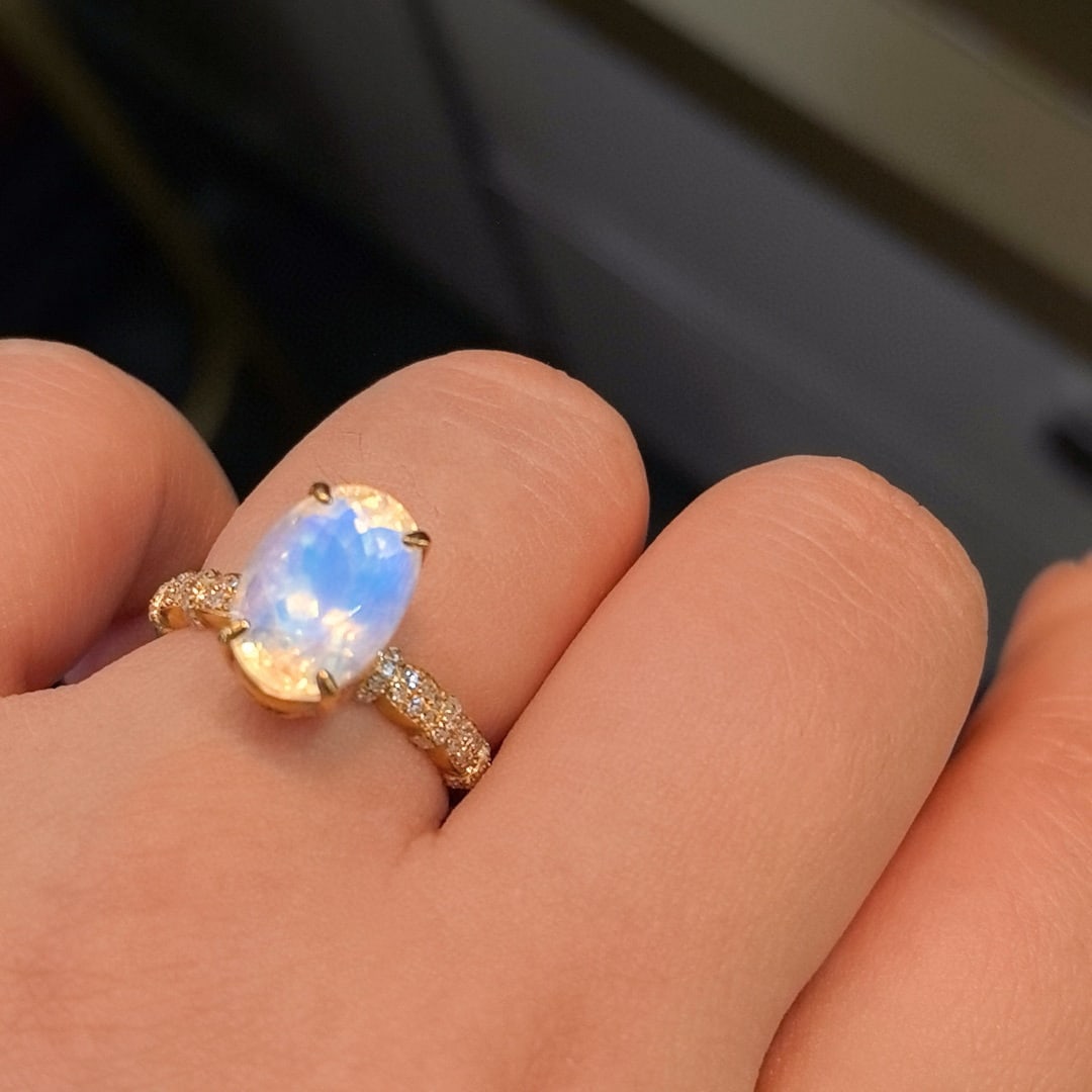 14k Gold 4.91 Ctw Natural Moonstone & Diamond Ring - 6