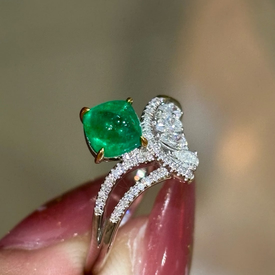 14k Gold 1 Ct Vivid Green Natural Emerald & Diamond Ring - 5