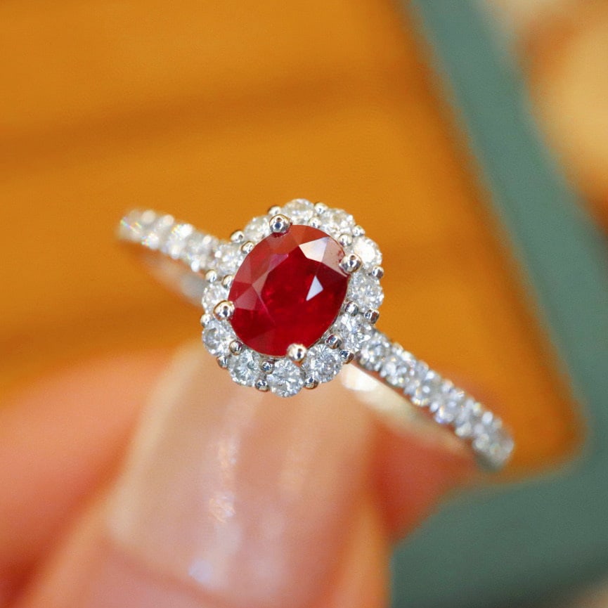 14k Gold 0.71 Ctw Natural Ruby & Diamond Ring - 2