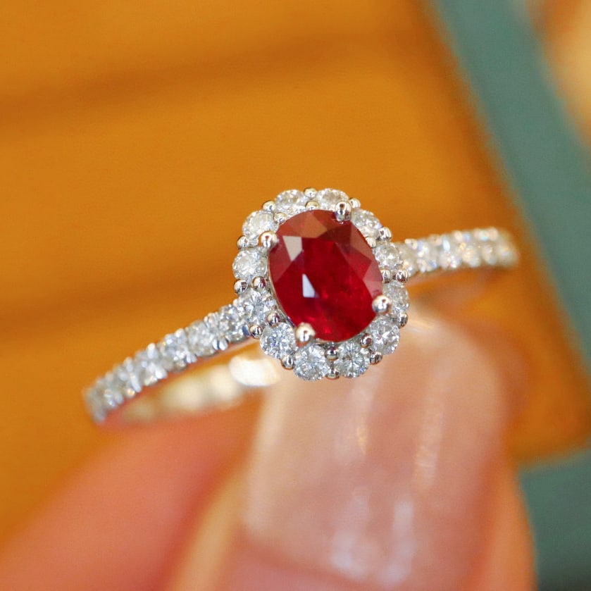 14k Gold 0.71 Ctw Natural Ruby & Diamond Ring - 3
