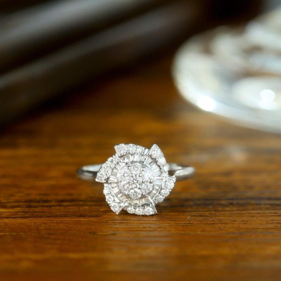 14k Gold 0.50 Ct Natural H Diamond Ring: Ref:230990136 // gold content:14k gold // ring size:7. 25us // // main gemstone:diamond // shape:multiply // carat weight:0. 50ct // clarity grade:vs-si // color:h // treatment:natural // Low