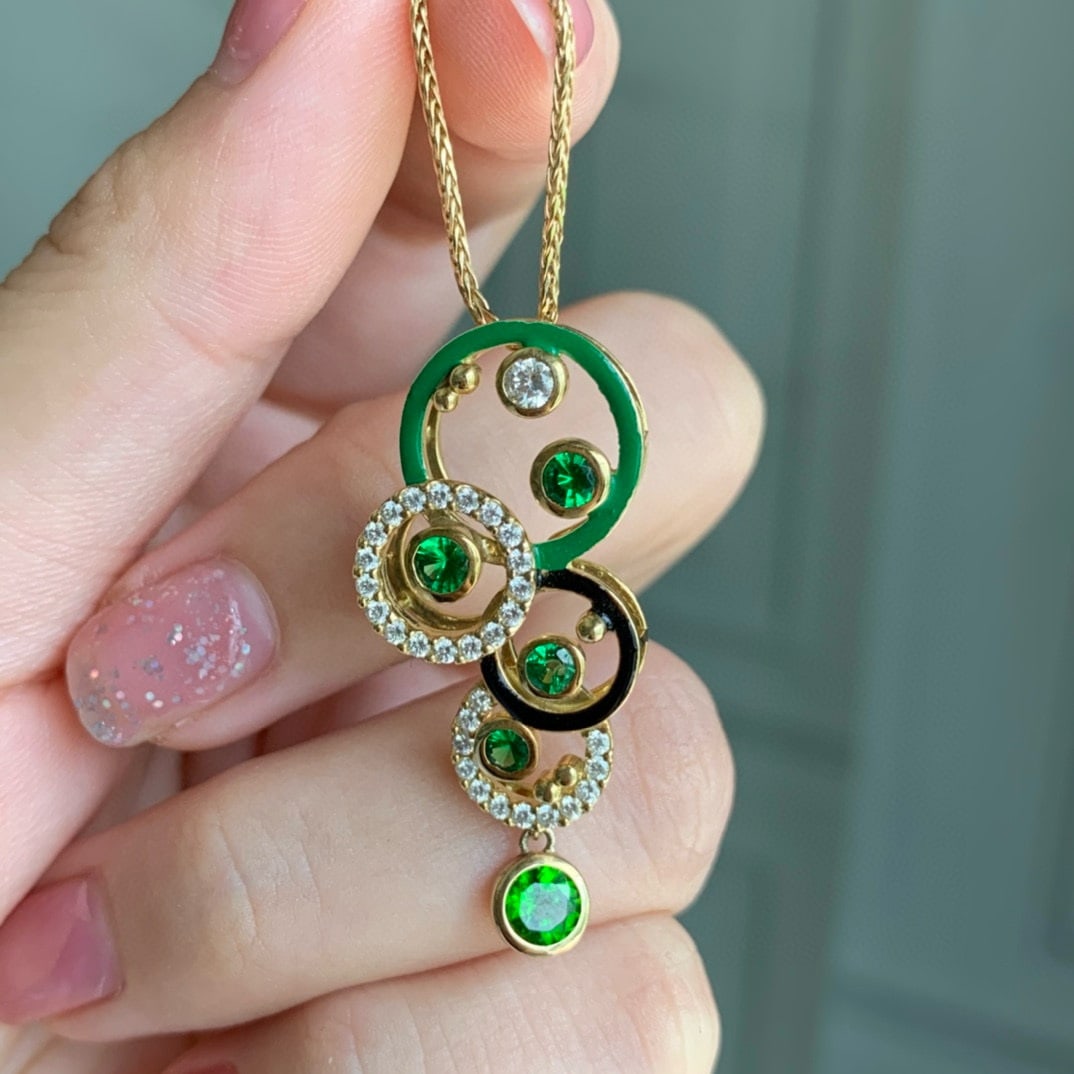 14k Gold 0.87 Ctw Vivid Green Natural Tsavorite & Diamond Necklace - 4