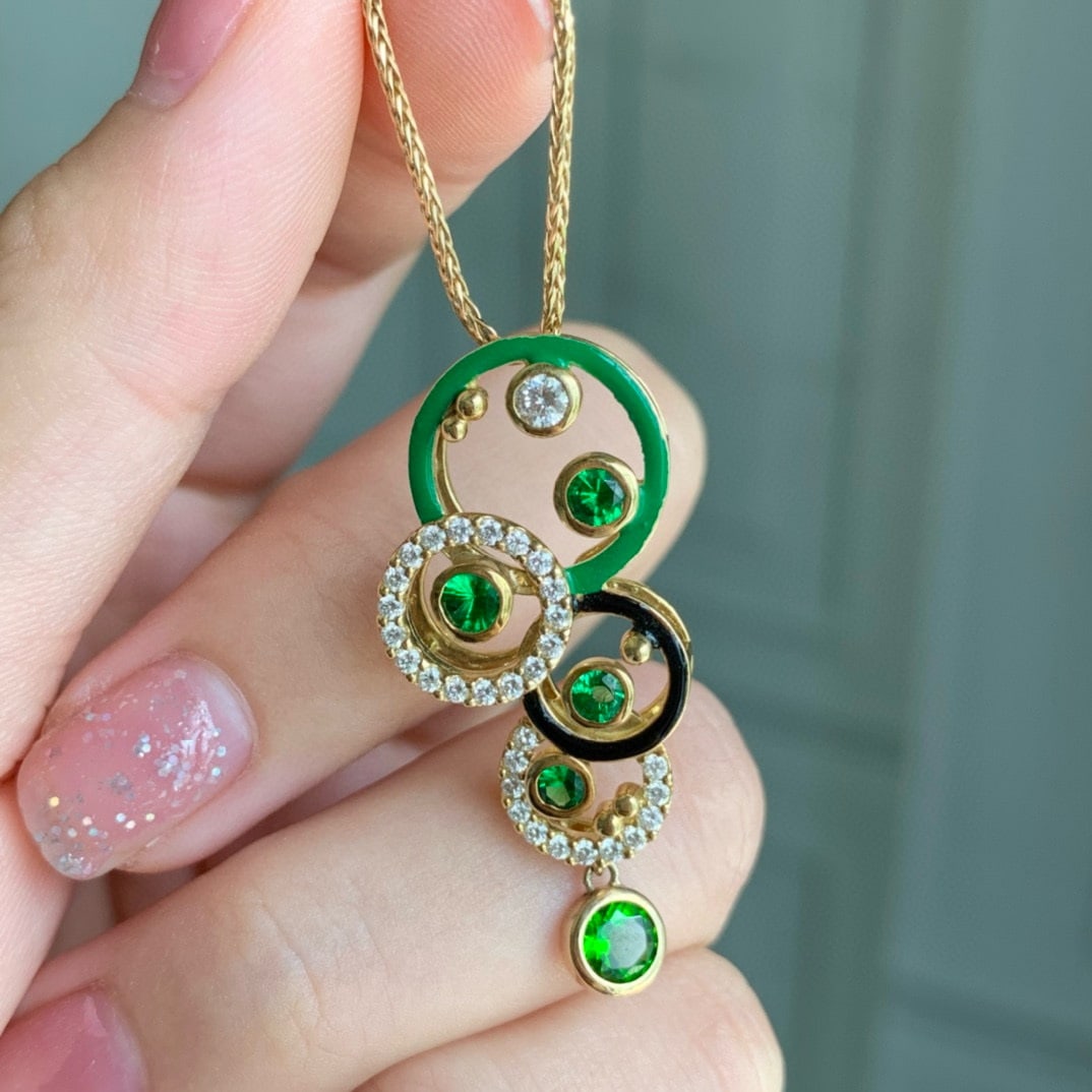 14k Gold 0.87 Ctw Vivid Green Natural Tsavorite & Diamond Necklace - 5