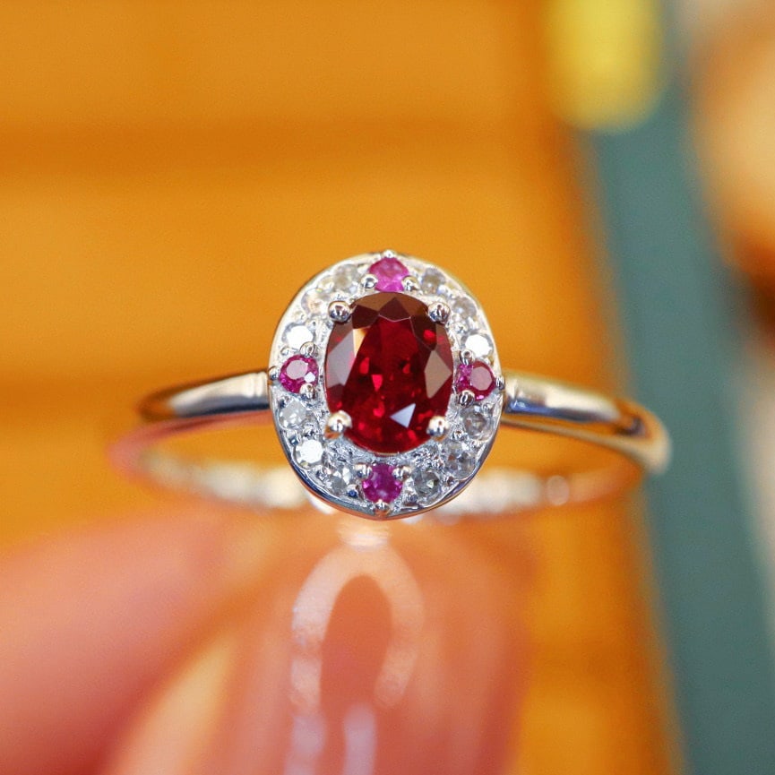 14k Gold 0.35 Ctw Natural Ruby & Ruby Ring: Ref:230990149 // gold content:14k gold // ring size:7. 25us // // main gemstone:ruby // shape:oval // carat weight:0. 3ct // color:red // treatment:natural // // adjacent gemstone 2 : ruby //