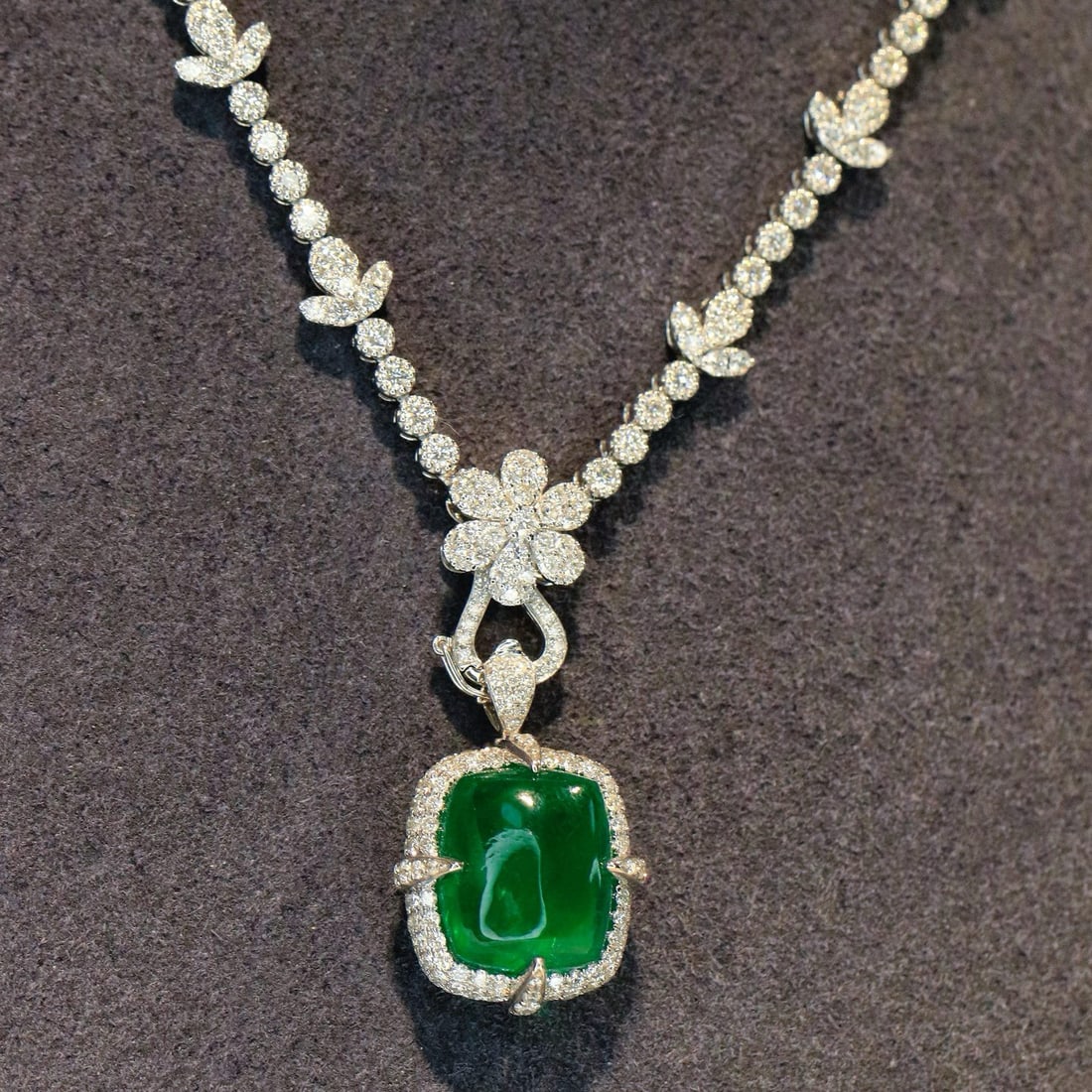 14k Gold 6.98 Ctw Vivid Green Natural Emerald & Diamond Ring/pendant( Without Chain ) - 2