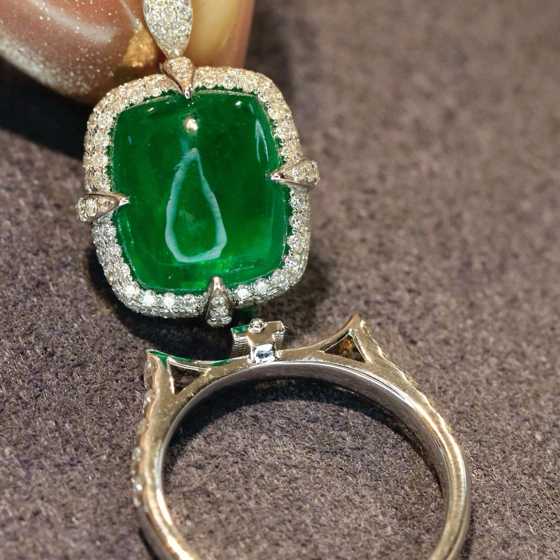 14k Gold 6.98 Ctw Vivid Green Natural Emerald & Diamond Ring/pendant( Without Chain ) - 4