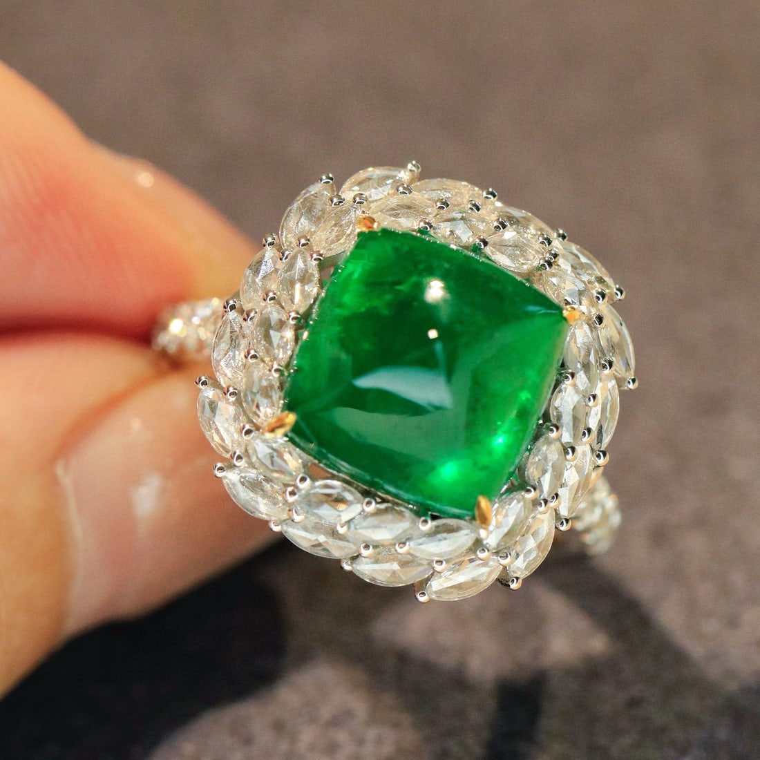 14k Gold 7.37 Ctw Vivid Green Natural Emerald & Diamond Ring/pendant( Without Chain ) - 2