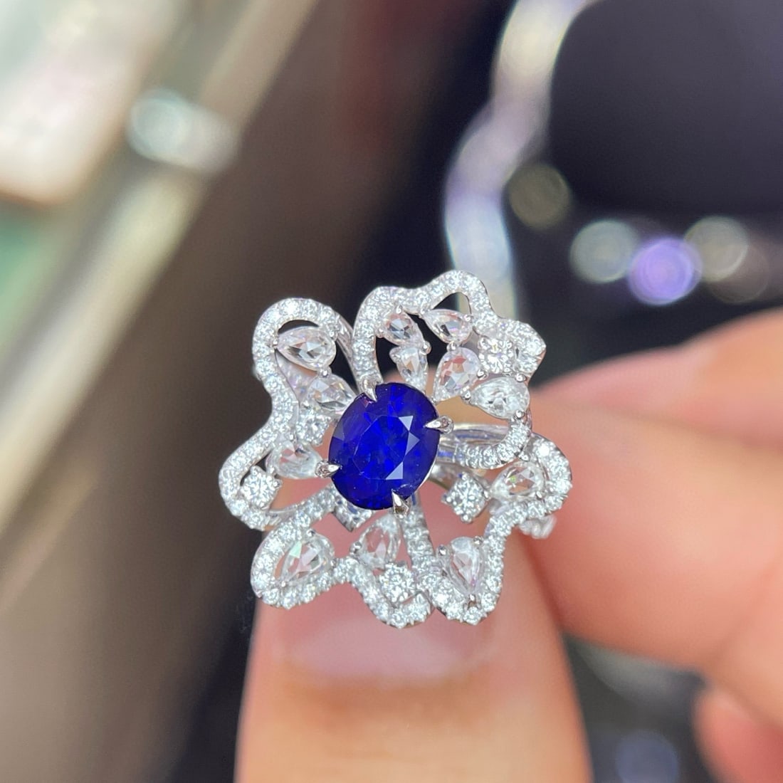 14k Gold 1.26 Ct Natural Sapphire & Diamond & Sapphire Ring: Ref:230990172 // gold content:14k gold // ring size:7. 25us // // main gemstone:sapphire // shape:oval // carat weight:1. 26ct // color:royal blue // treatment:natural // // adjacent gemstone 2 :