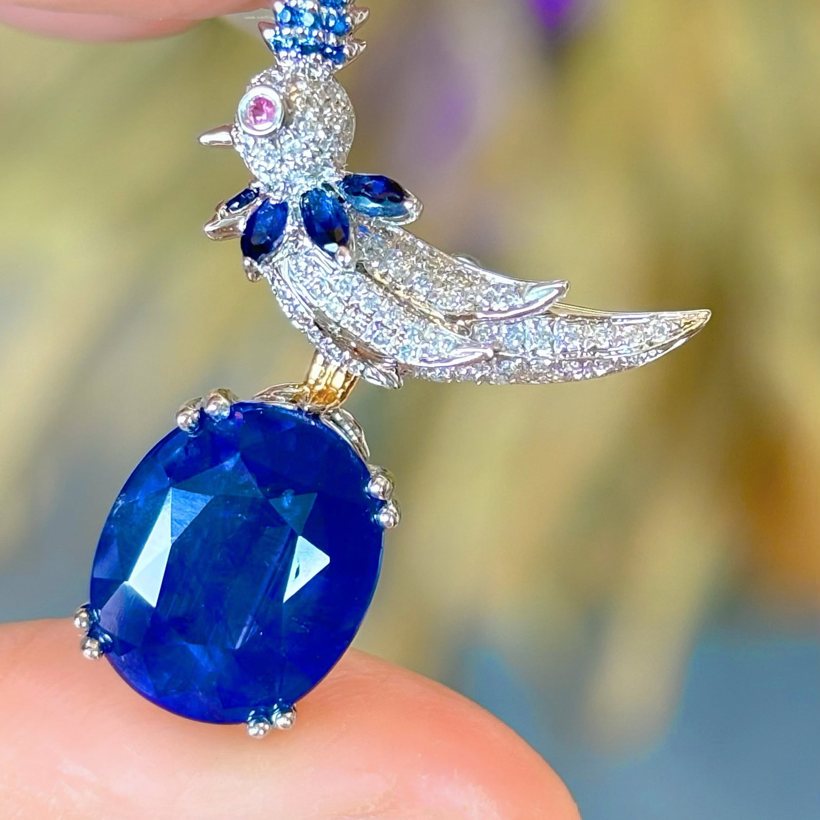 14k Gold 5.27 Ct Natural Sapphire & Diamond Pendant( Without Chain ): Ref:230990173 // gold content:14k gold // main gemstone:sapphire // shape:oval // carat weight:5. 27ct // color:royal blue // treatment:natural // // adjacent gemstone 2 : diamond // shape:round //