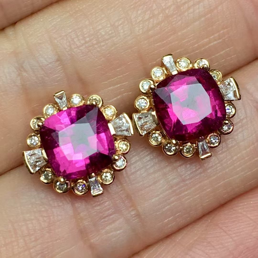 14k Gold 3.27 Ctw Natural Tourmaline & Diamond Earrings: Ref:230990184 // gold content:14k gold // main gemstone:tourmaline // shape:cushion // carat weight:3ct // color:red // treatment:natural // // adjacent gemstone 2 : diamond // shape:multiply //