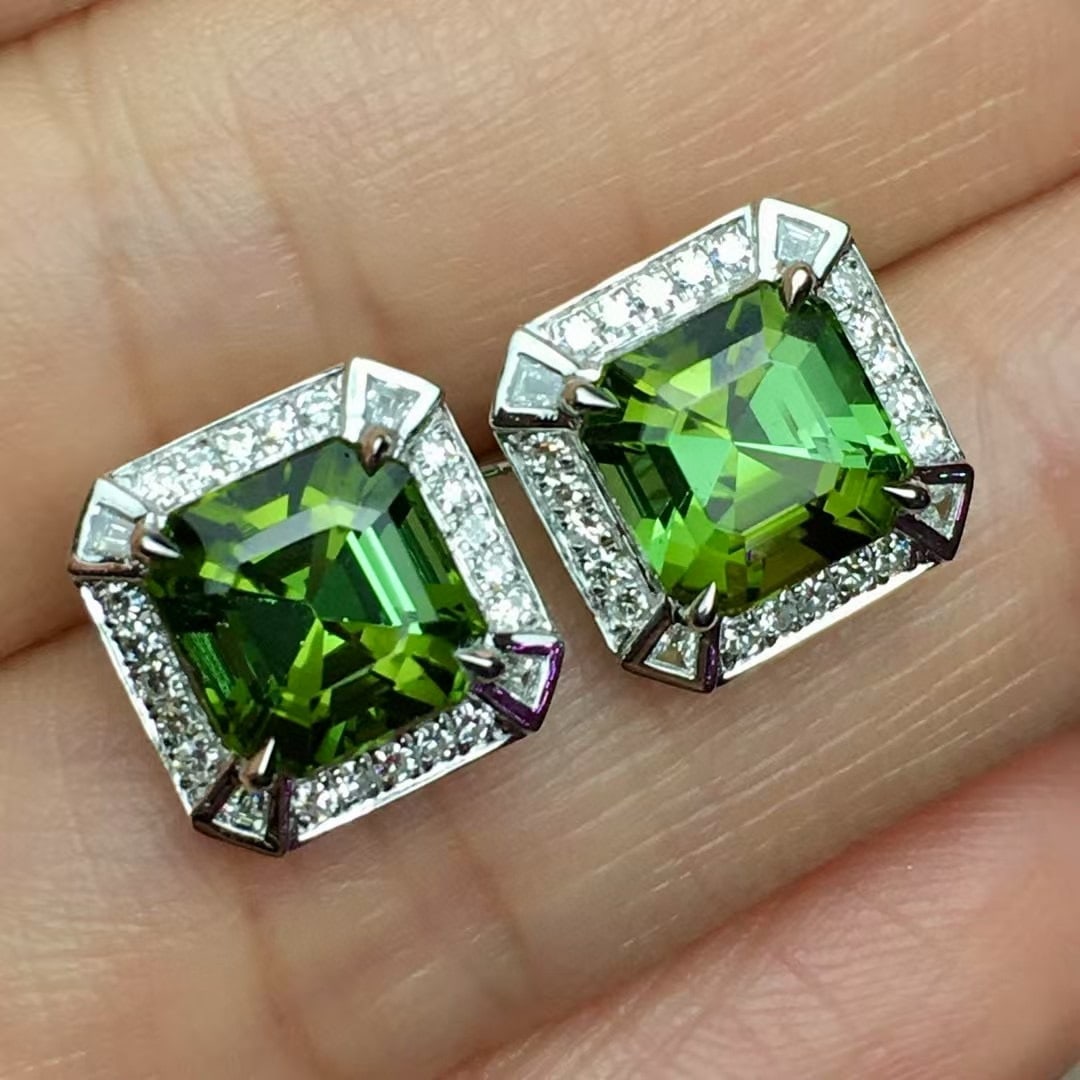 14k Gold 3.67 Ctw Natural Tourmaline & Diamond Earrings: Ref:230990187 // gold content:14k gold // main gemstone:tourmaline // shape:asscher // carat weight:3. 35ct // color:green // treatment:natural // // adjacent gemstone 2 : diamond // shape:round // ca