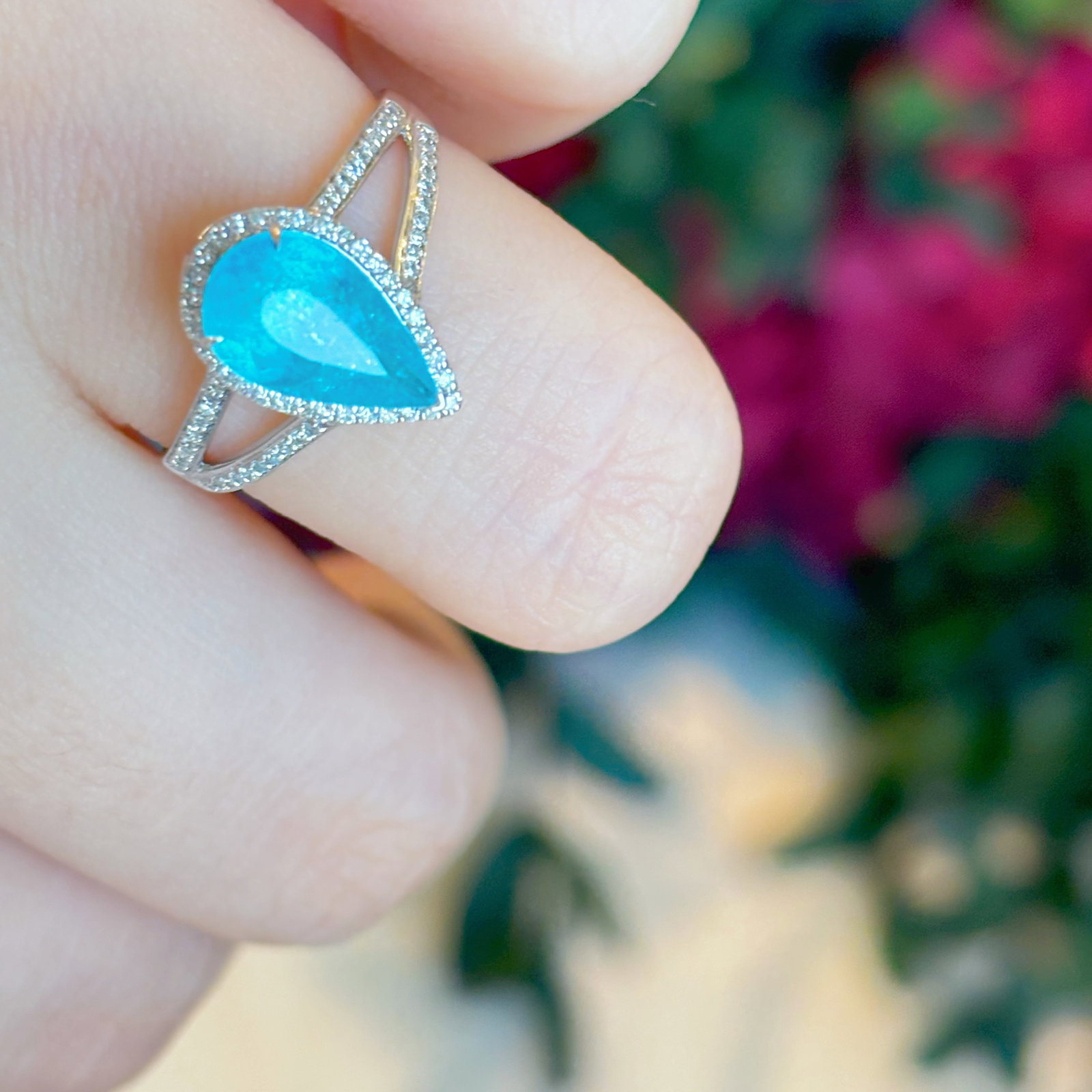 14k Gold 1.5 Ct Natural Paraiba Tourmaline & Diamond Ring - 5
