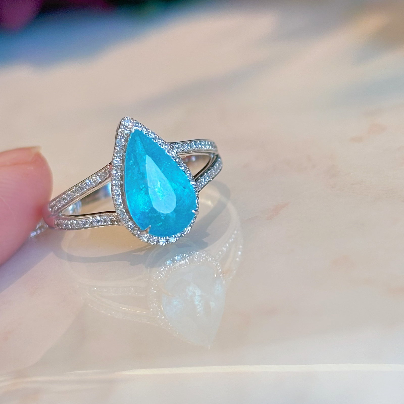14k Gold 1.5 Ct Natural Paraiba Tourmaline & Diamond Ring - 6