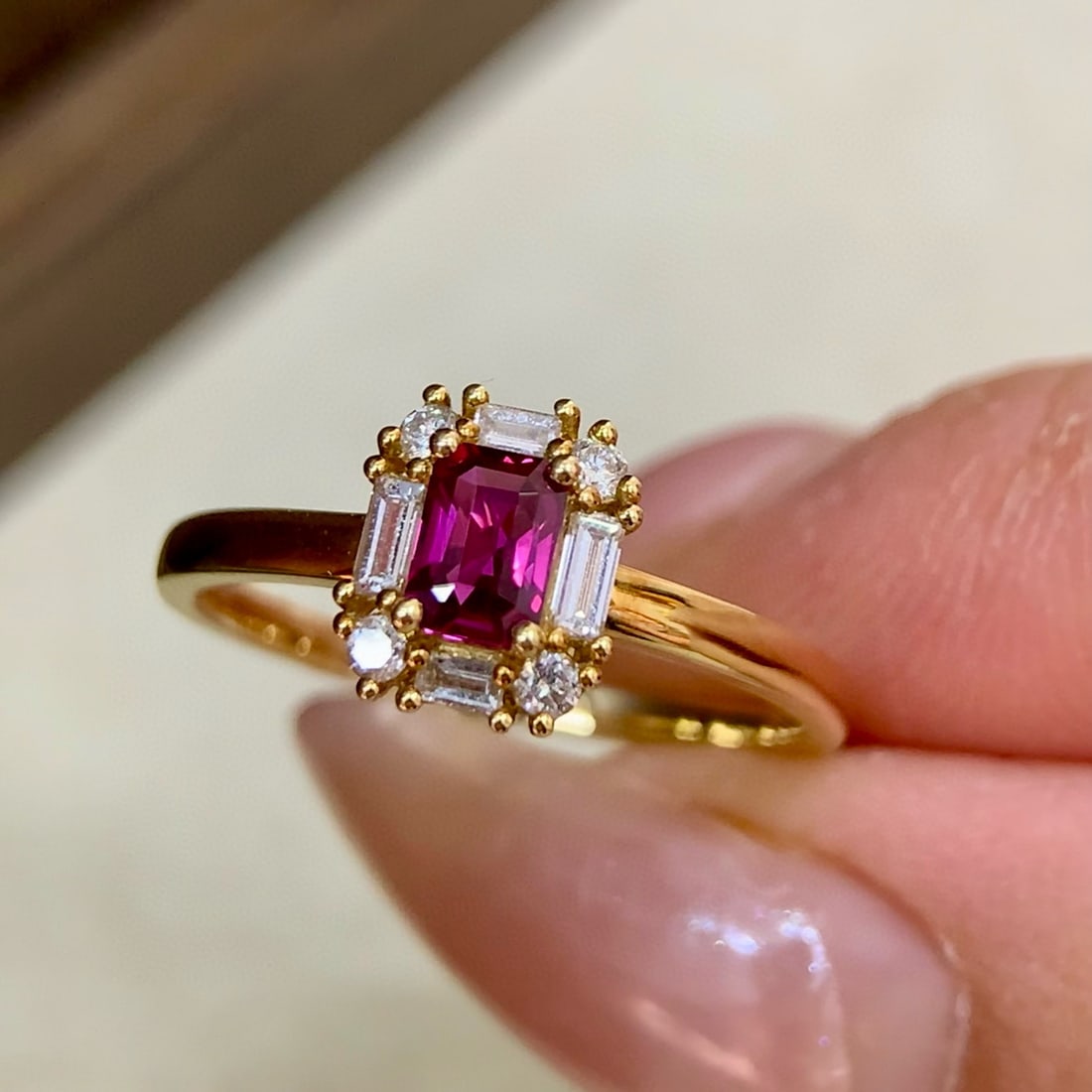14k Gold 0.57 Ctw Natural Ruby & Diamond Ring: Ref:230990194 // gold content:14k gold // ring size:7. 25us // // main gemstone:ruby // shape:octagonal // carat weight:0. 38ct // color:red // treatment:natural // // adjacent gemstone 2 : diamond