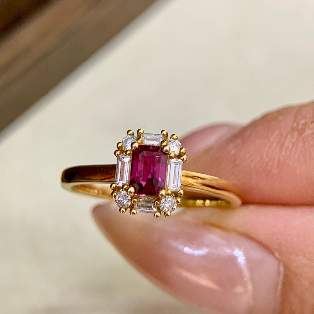 14k Gold 0.57 Ctw Natural Ruby & Diamond Ring - 4