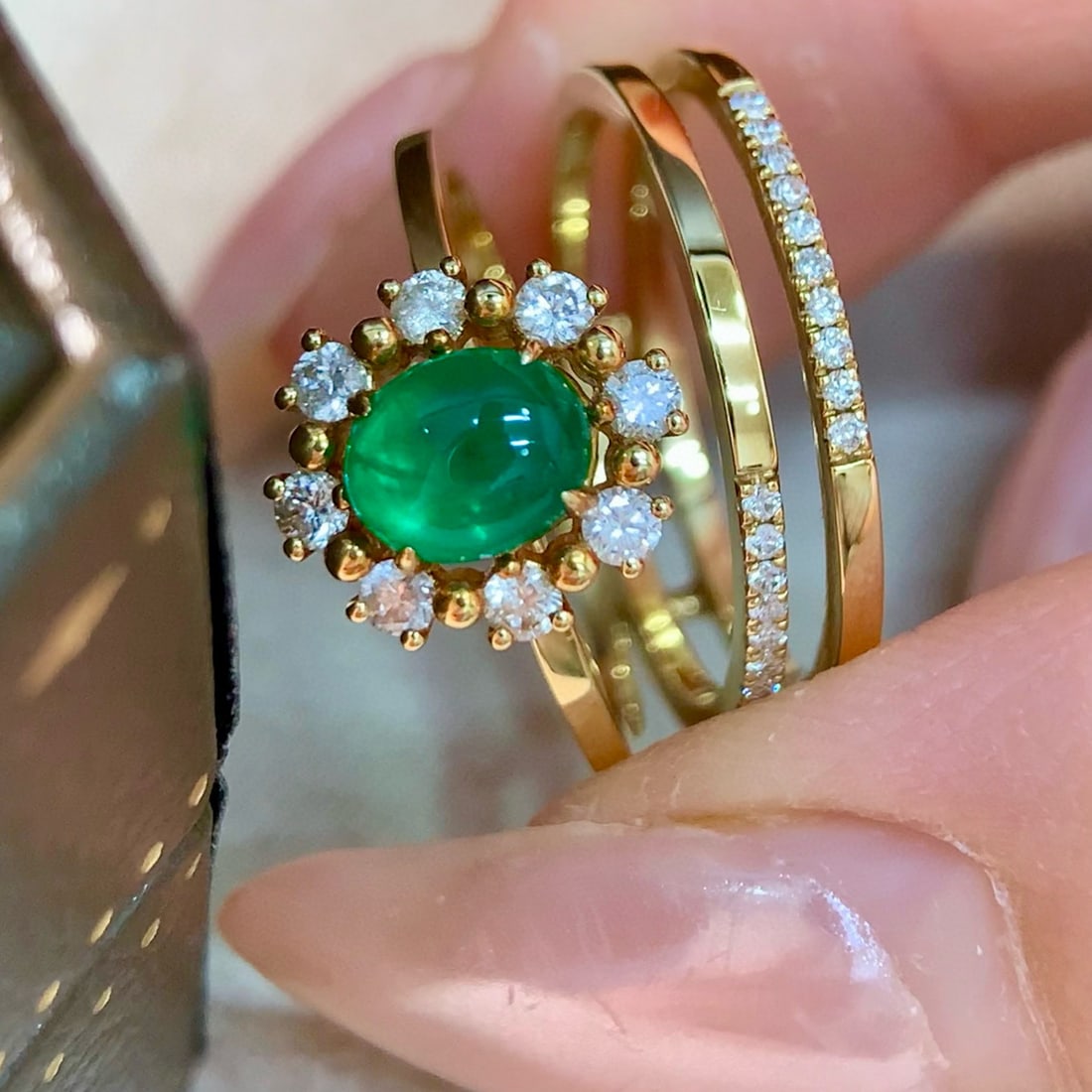 14k Gold 1.19 Ctw Vivid Green Natural Emerald & Diamond Ring - 2