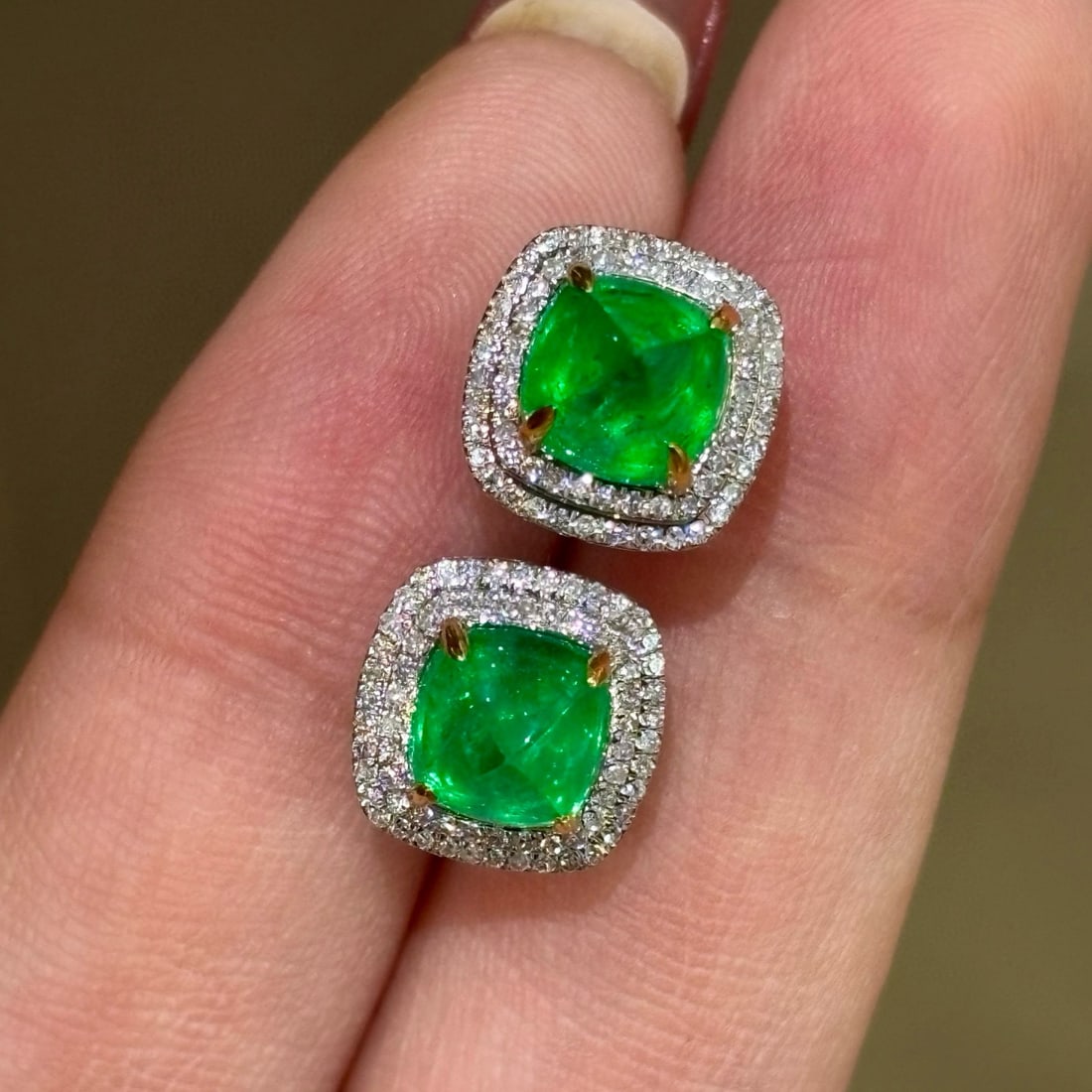 14k Gold 3.2 Ct Vivid Green Natural Emerald & Diamond Earrings - 3
